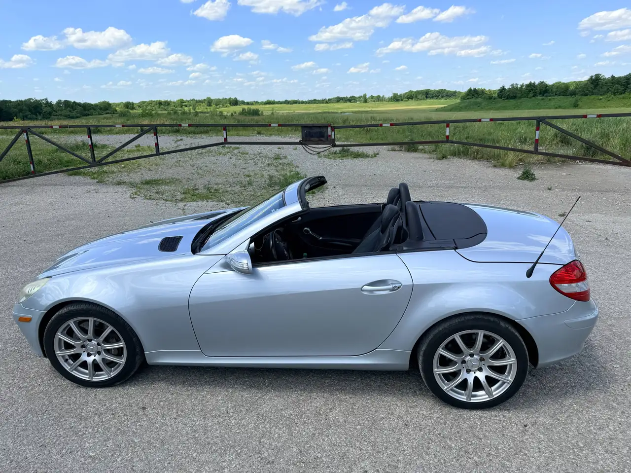 Mercedes-Benz SLK photo Mercedes-Benz SLK