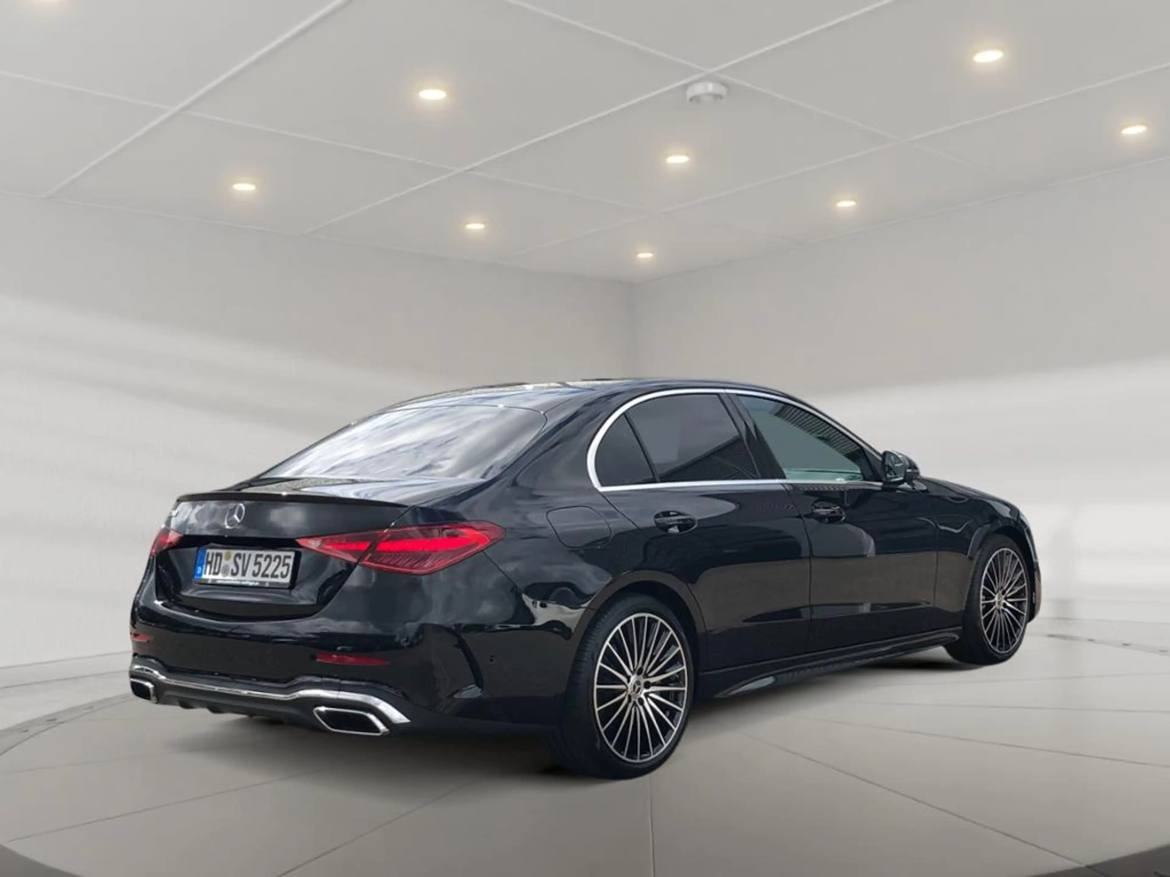 Mercedes-Benz C 200 AMG+MBUX+AHK+Wide+360+Cam+LED+Navi+AUT+PTS — photo 4