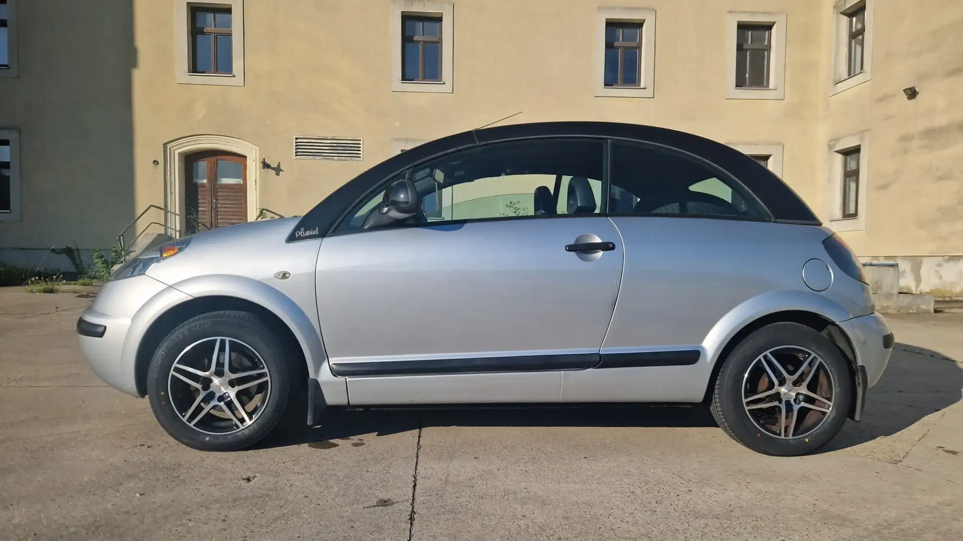 Citroen C3 Pluriel 1,4i 89.000KM Pi.bis 11/25 - 1