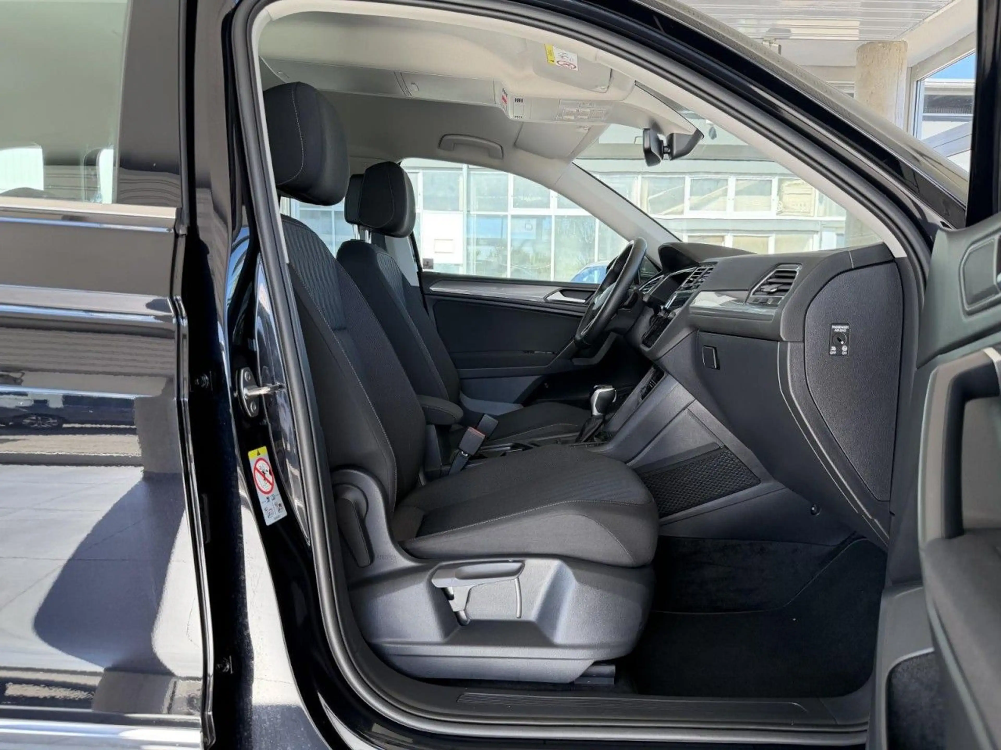 Volkswagen Tiguan Allspace Tiguan Allspace Life 1.5 TSI DSG 7.SI PDC AHK LE — photo 9