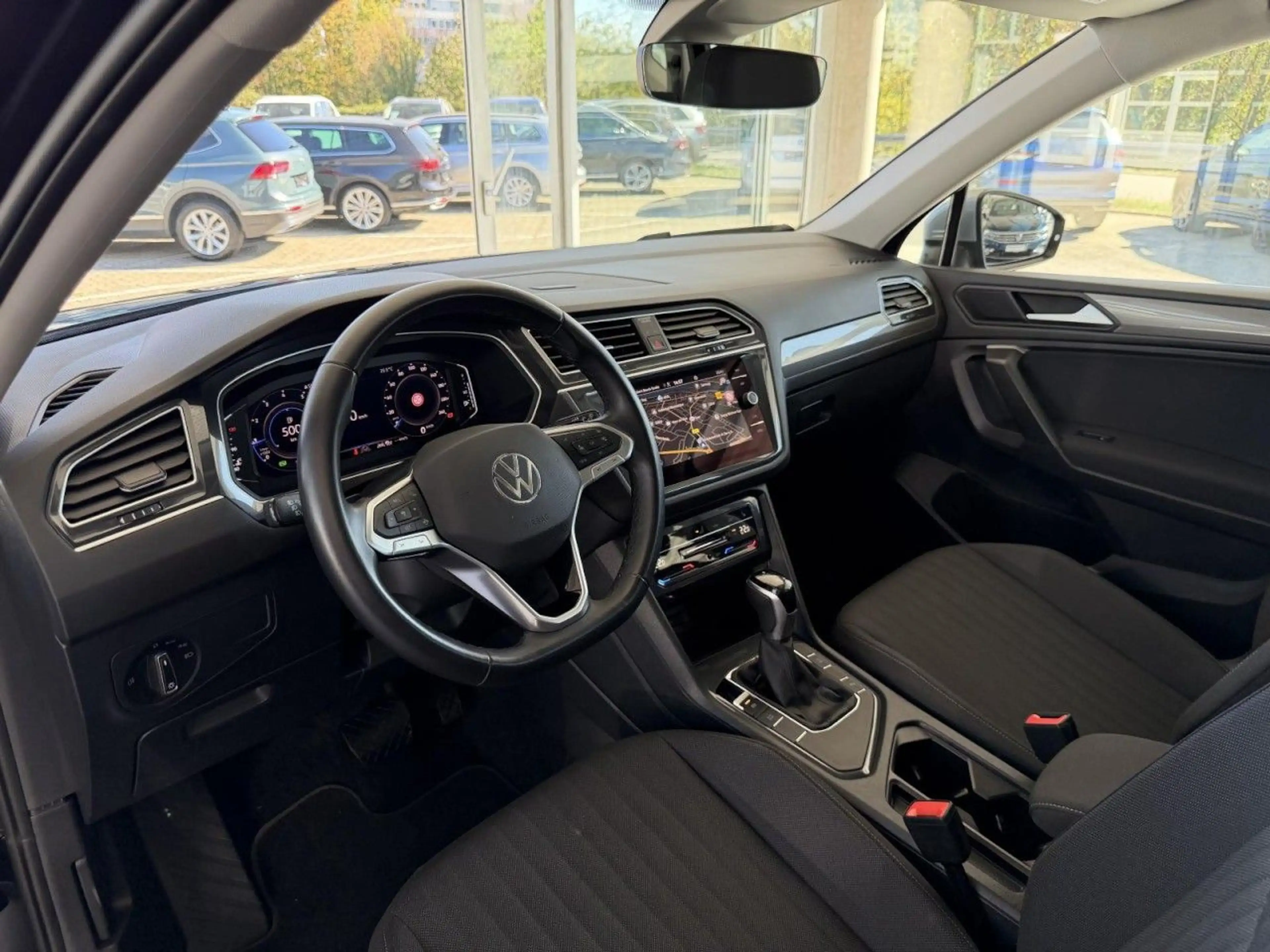 Volkswagen Tiguan Allspace Tiguan Allspace Life 1.5 TSI DSG 7.SI PDC AHK LE — photo 8