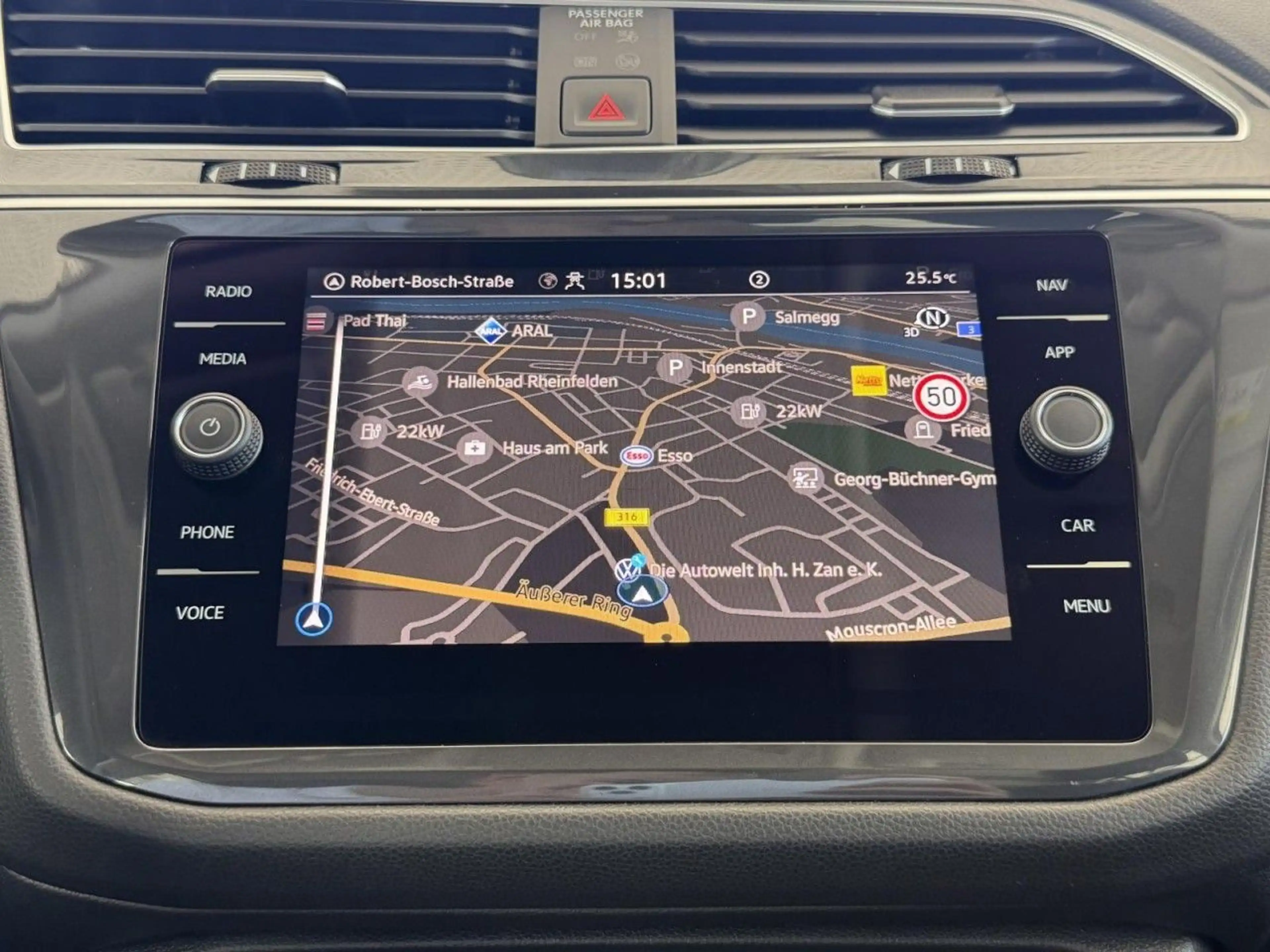 Volkswagen Tiguan Allspace Tiguan Allspace Life 1.5 TSI DSG 7.SI PDC AHK LE — photo 13