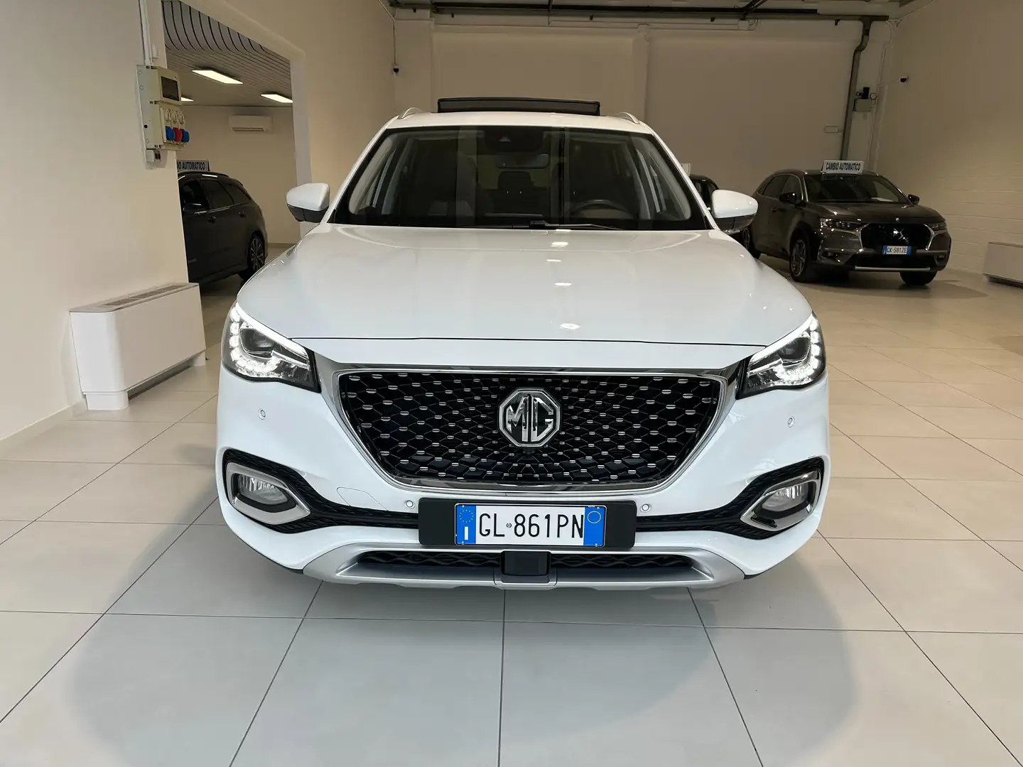 MG EHS 1.5 t-gdi phev Exclusive TETTO APRIBILE FULL OPT. Bianco - 2