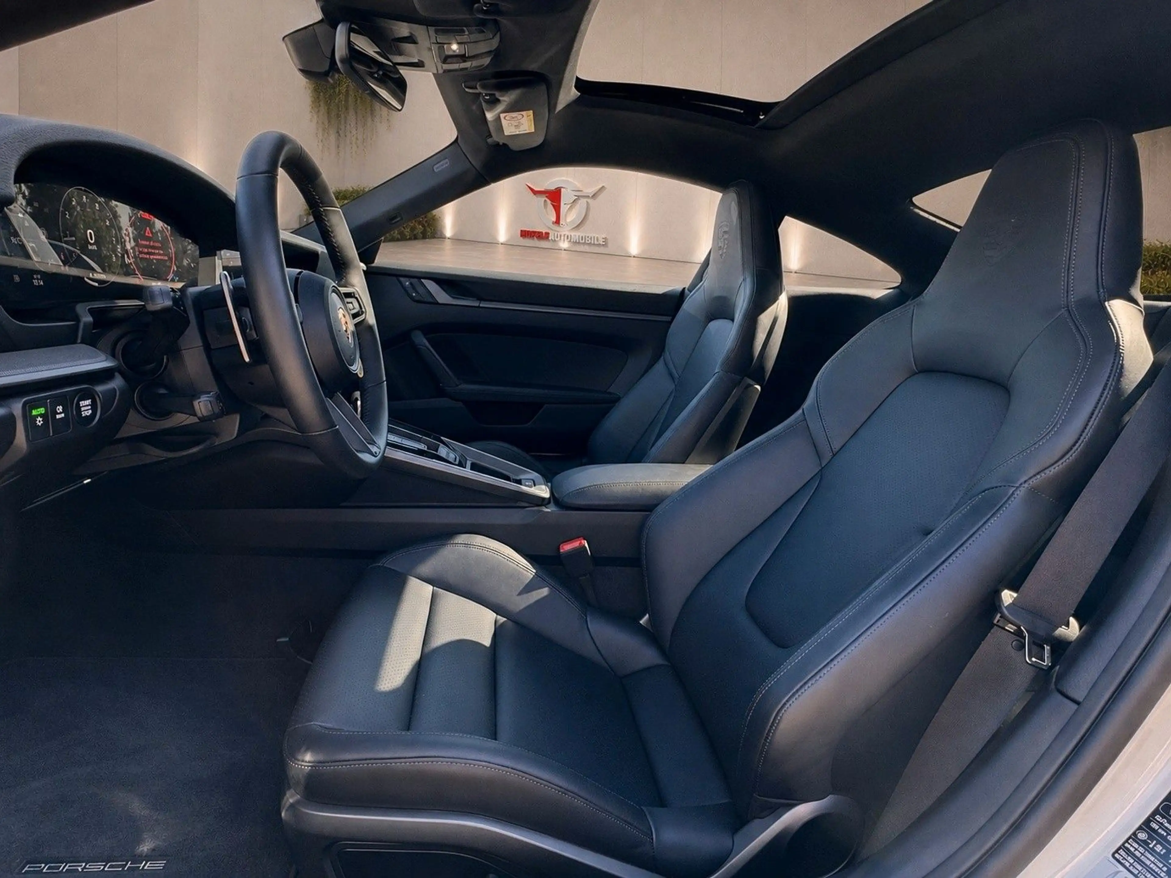 Porsche 992 Carrera**TEMPO/VC/360°/LED/PANO** — photo 10