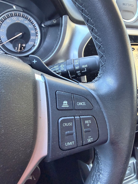 Suzuki Vitara 1.4 BOOSTERJET Hybrid Comfort — photo 11