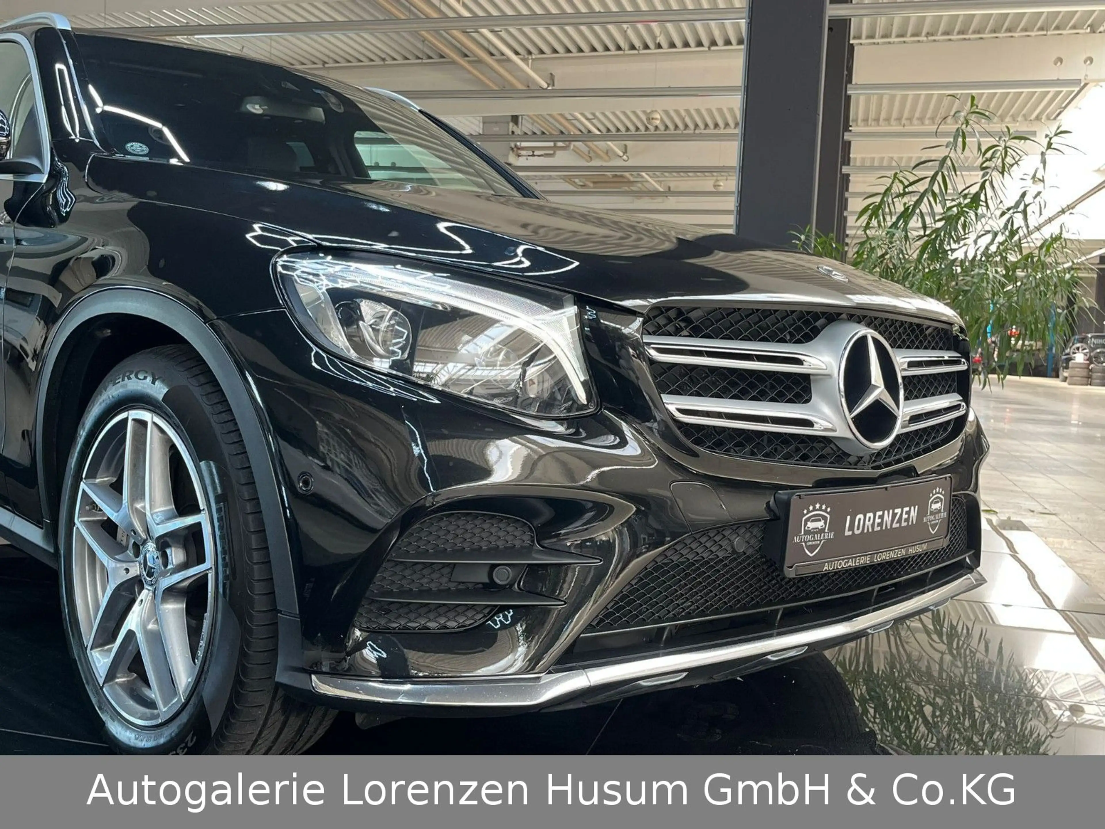 Mercedes-Benz GLC 350 d 4Matic AMG mit Vollausstattung — photo 5