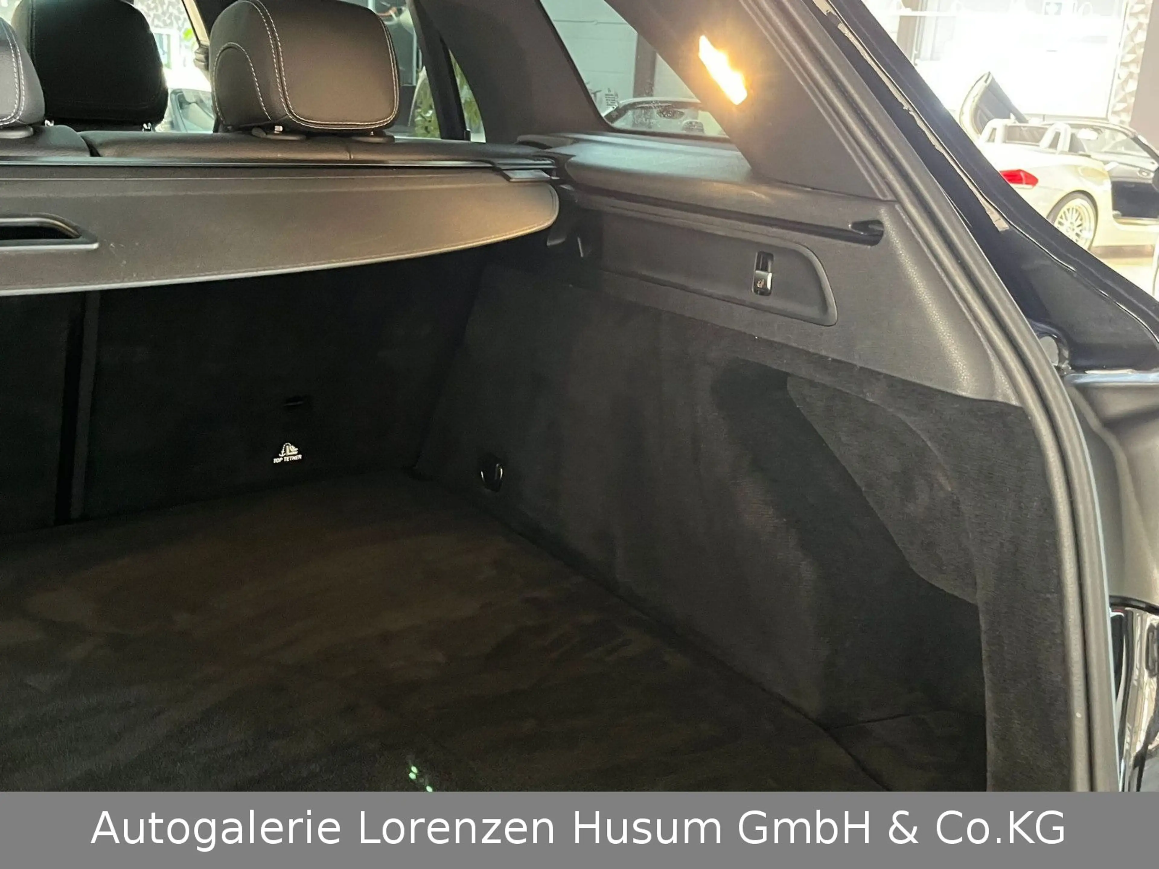 Mercedes-Benz GLC 350 d 4Matic AMG mit Vollausstattung — photo 12