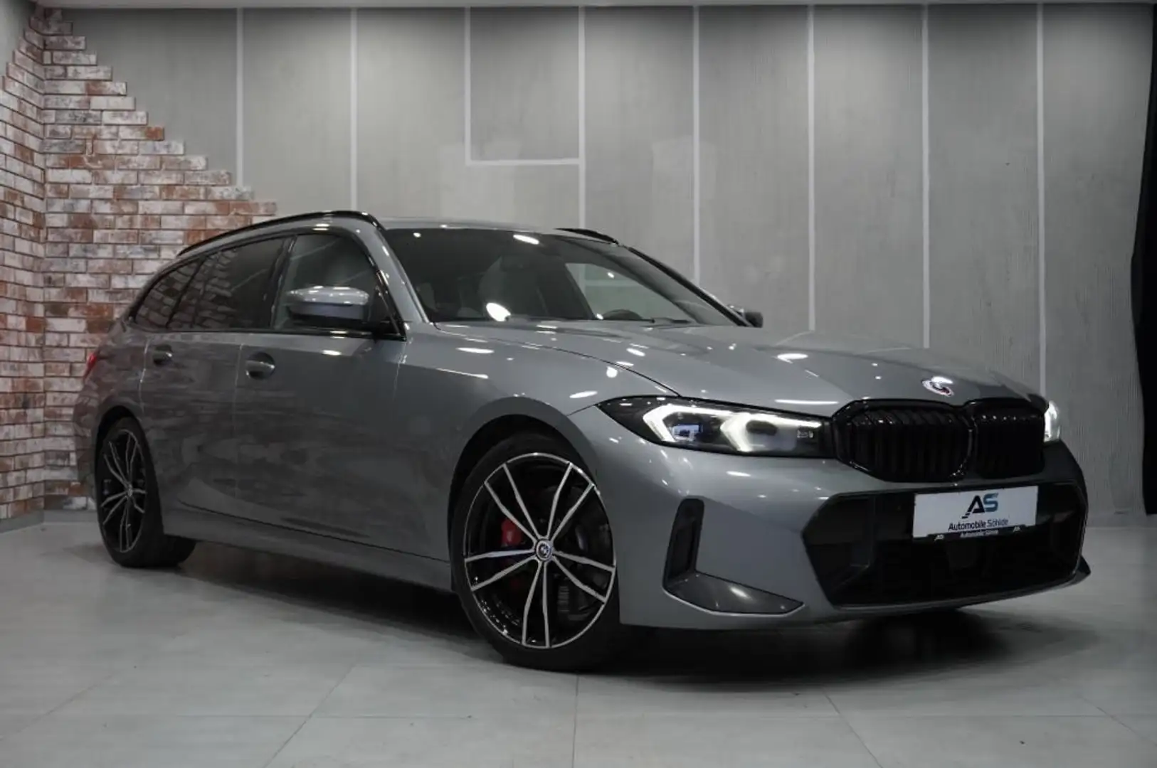 BMW 330 d M-Sport Aut. Standhzg/Pano/Kamera/AHK/Harm Grigio - 2