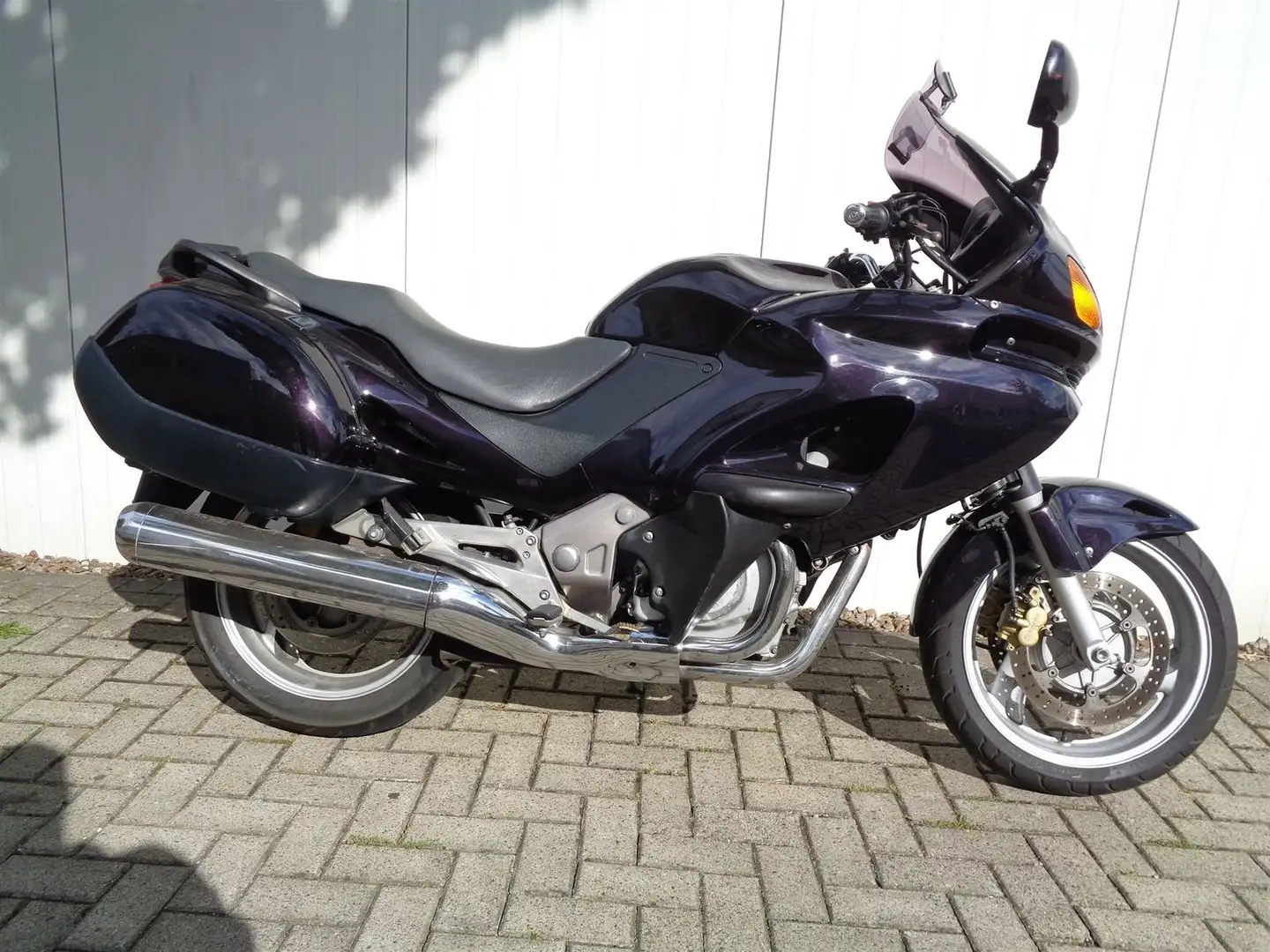 Honda NT 650 V Deauville Negro - 1