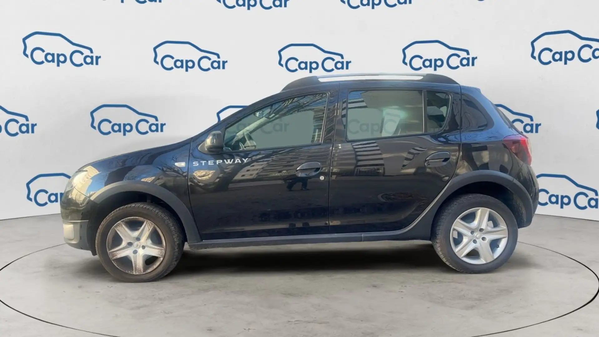 Dacia Sandero II 0.9 TCe 90 Laureate - Entretien constructeur Noir - 2