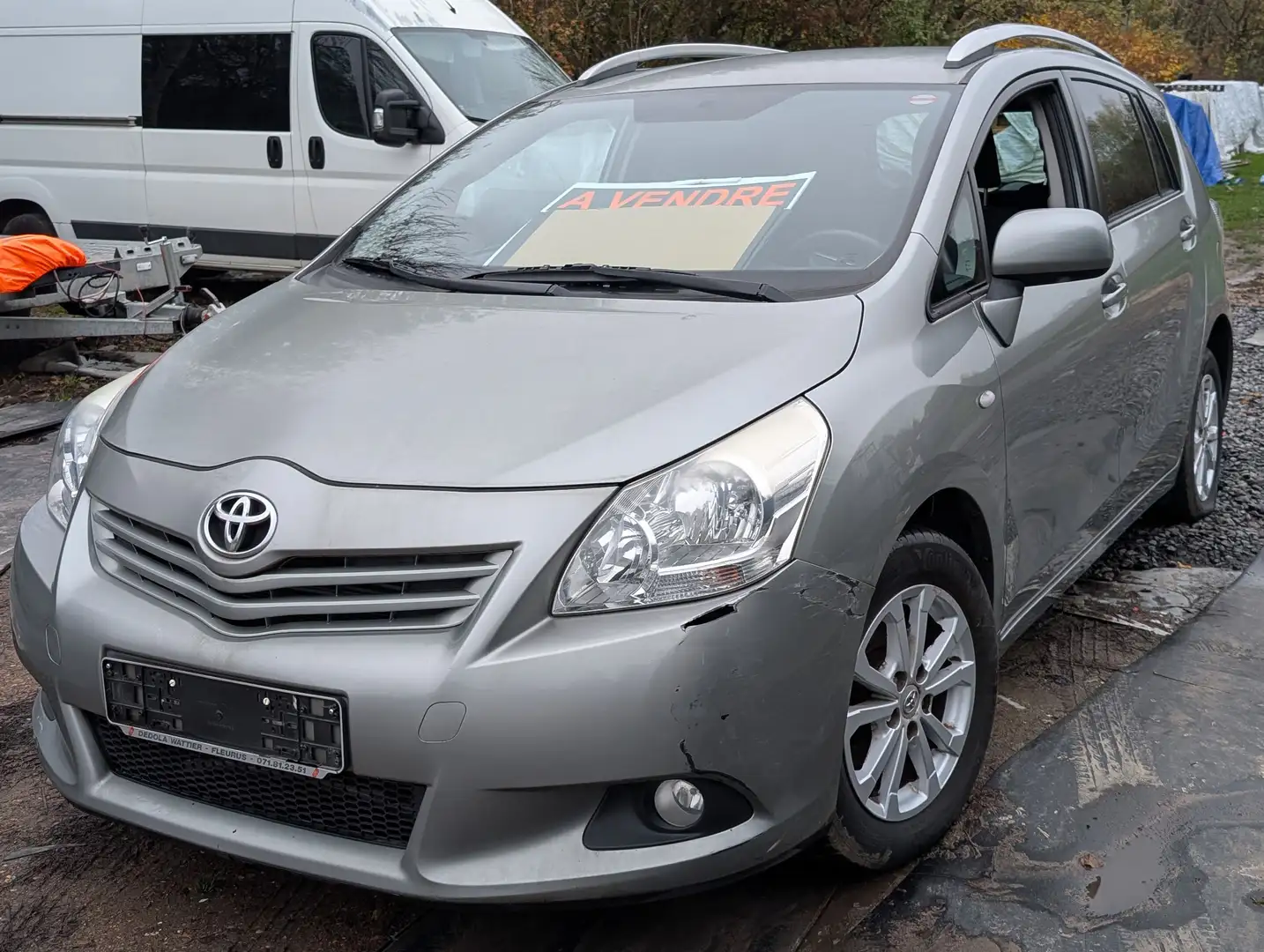 Toyota Verso Verso 2.0 D-4D 7pl. Zilver - 1