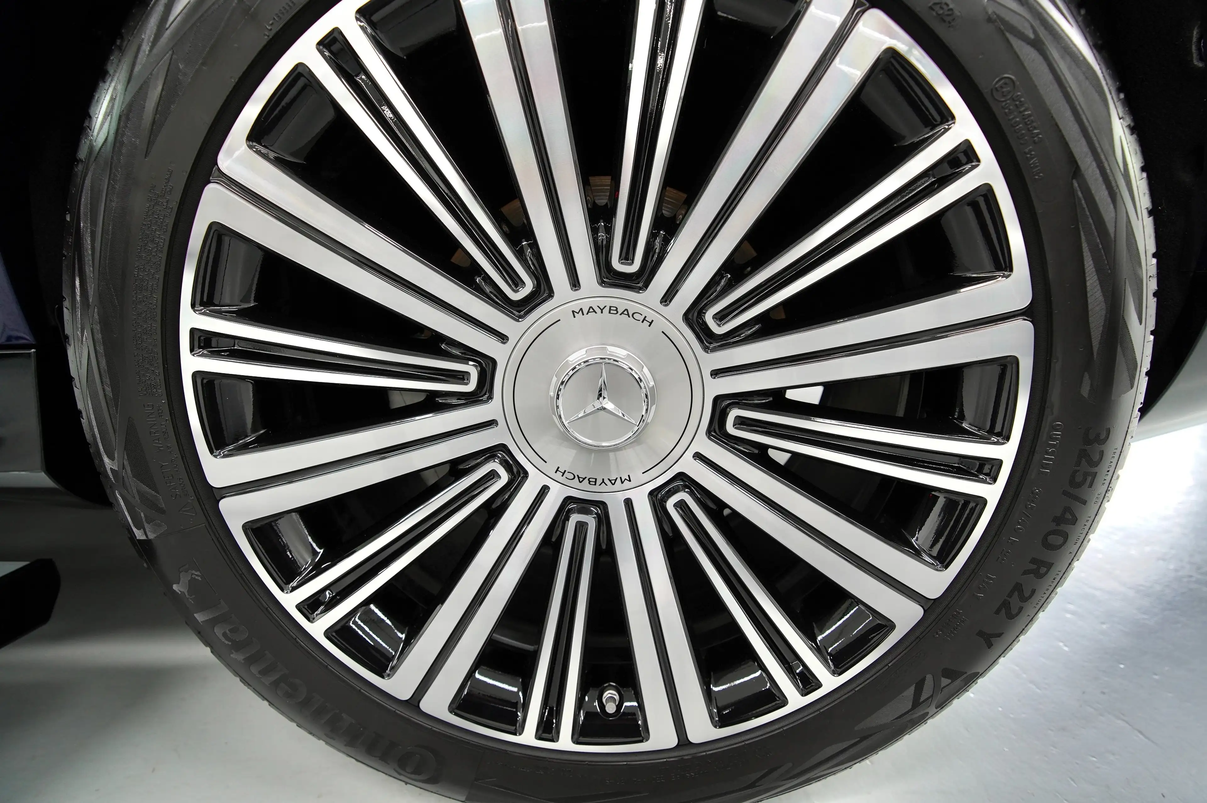 Maybach GLS 600 Maybach 4Matic !VOLL! ULTIMATE+FIRST CLASS — photo 12