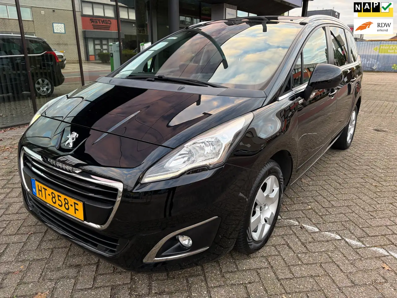 Peugeot 5008 1.2 PureTech Style 5p. / Pano'dak / Navi / PDC — photo 1 of 20