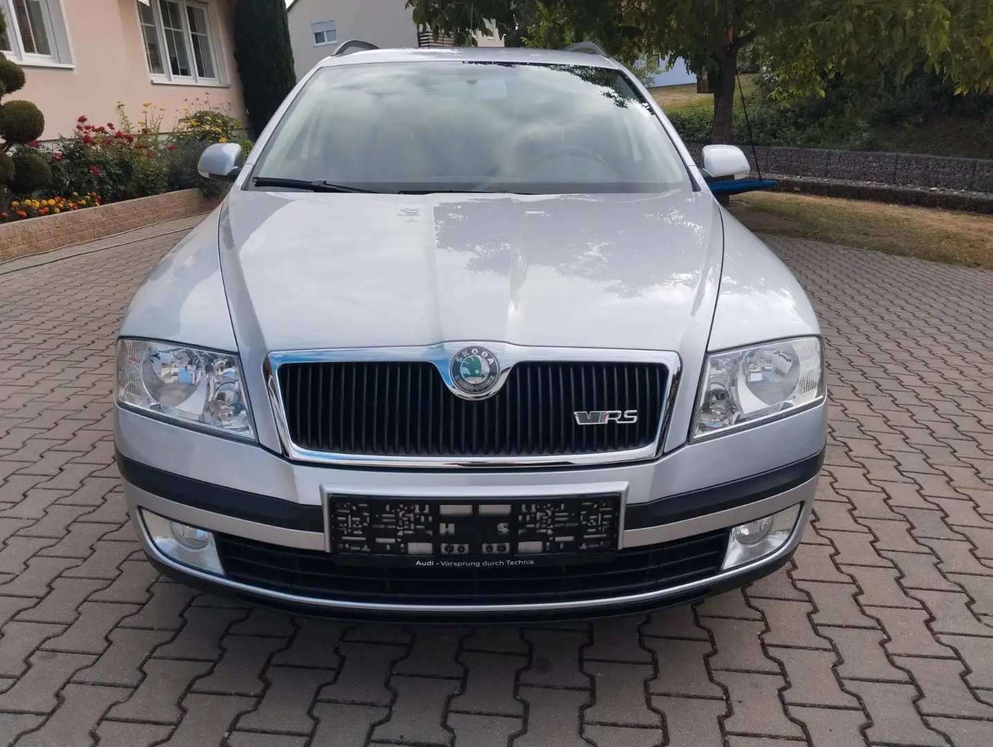 Skoda Octavia Combi Ambiente 1.8 TSI, AHK, PDC Silber - 2
