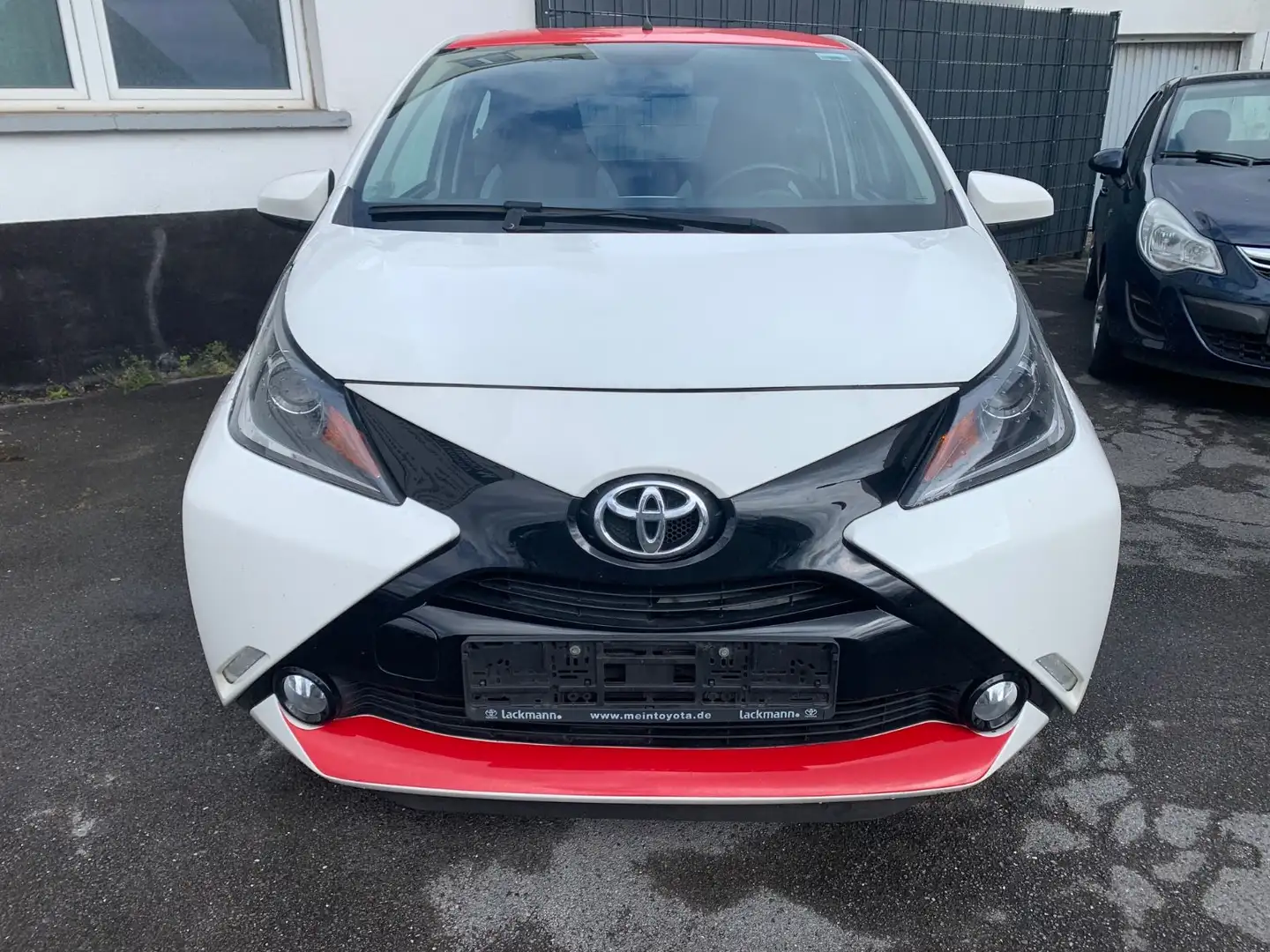 Toyota Aygo AYGO x-play touch ! TOP ZUSTAND ! Alb - 2