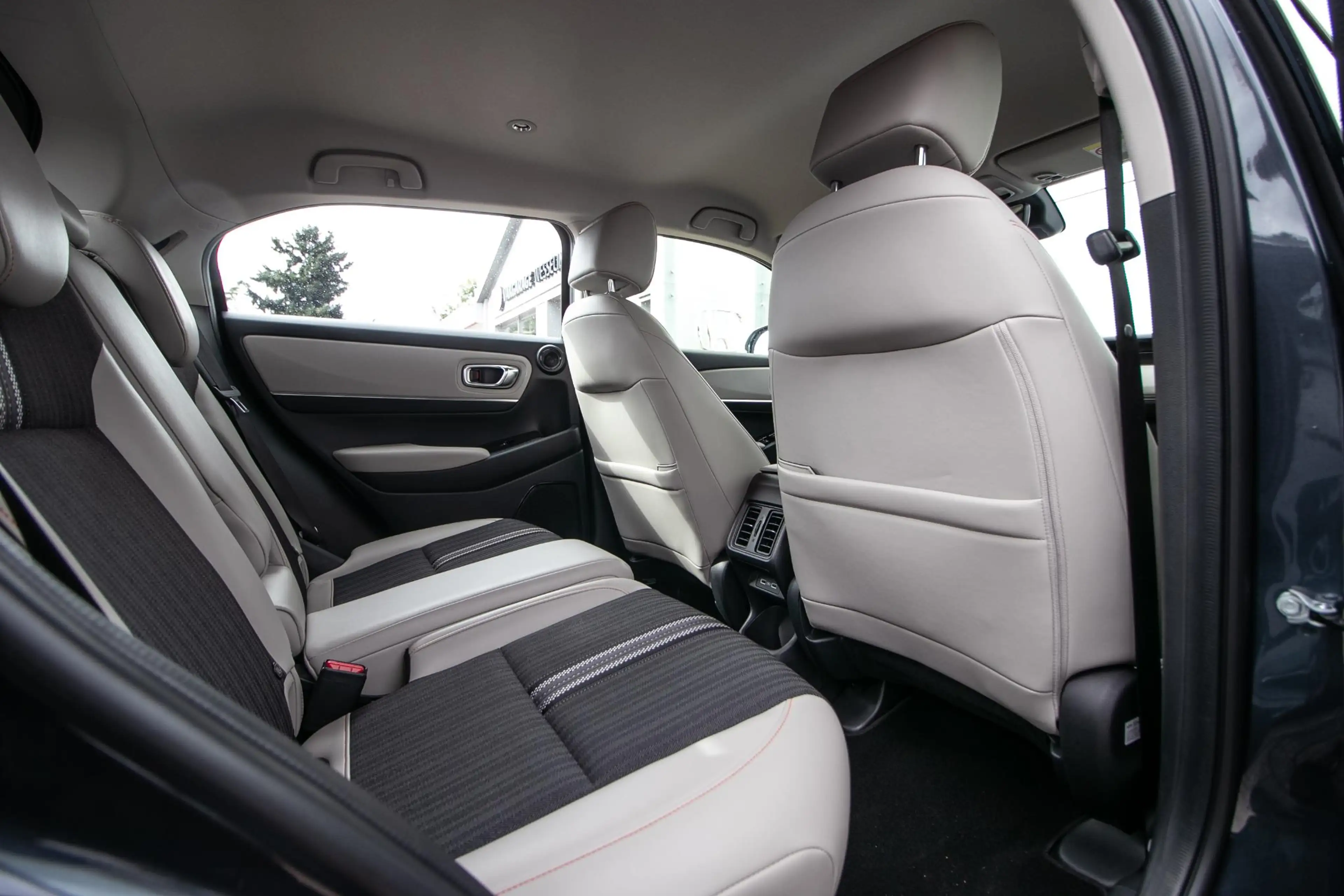 Honda HR-V 1.5 e:HEV Advance Style — photo 6