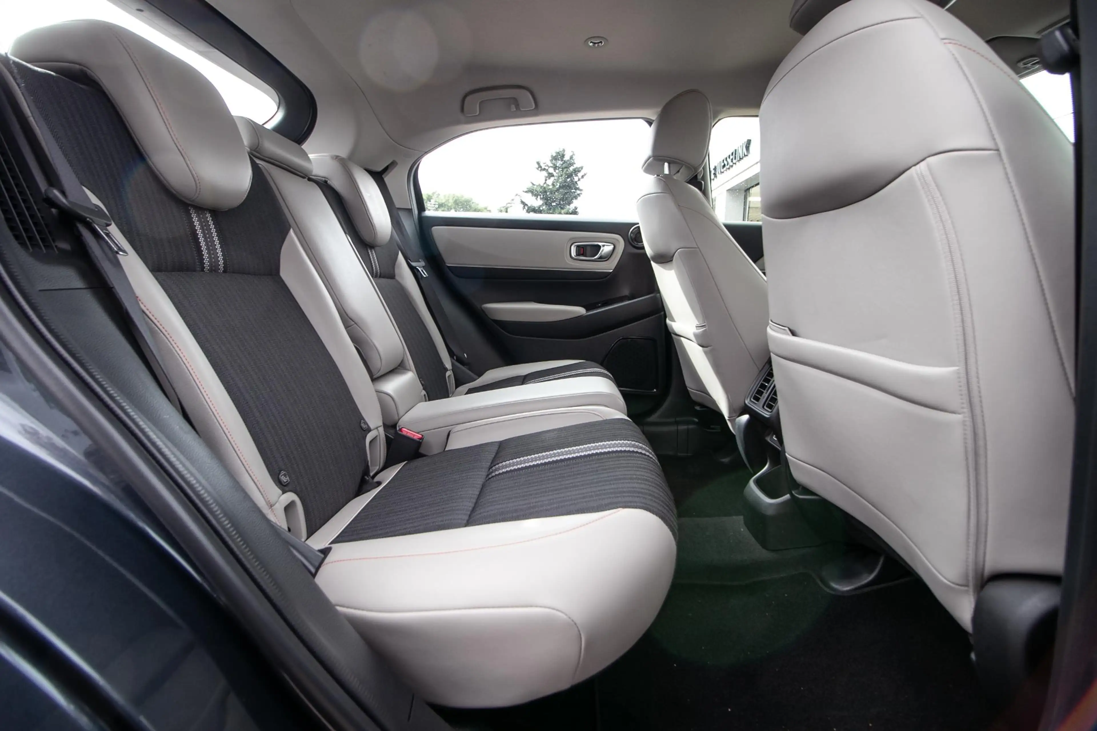 Honda HR-V 1.5 e:HEV Advance Style — photo 7