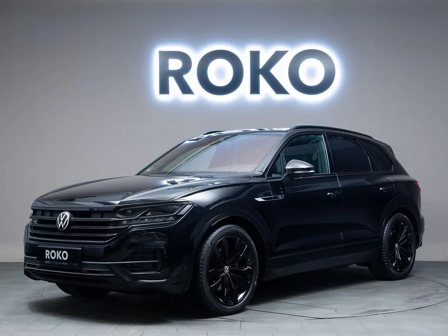 Volkswagen Touareg R-Line WANKAUSGLEICH StandH.360°Pano DYN Schwarz - 1
