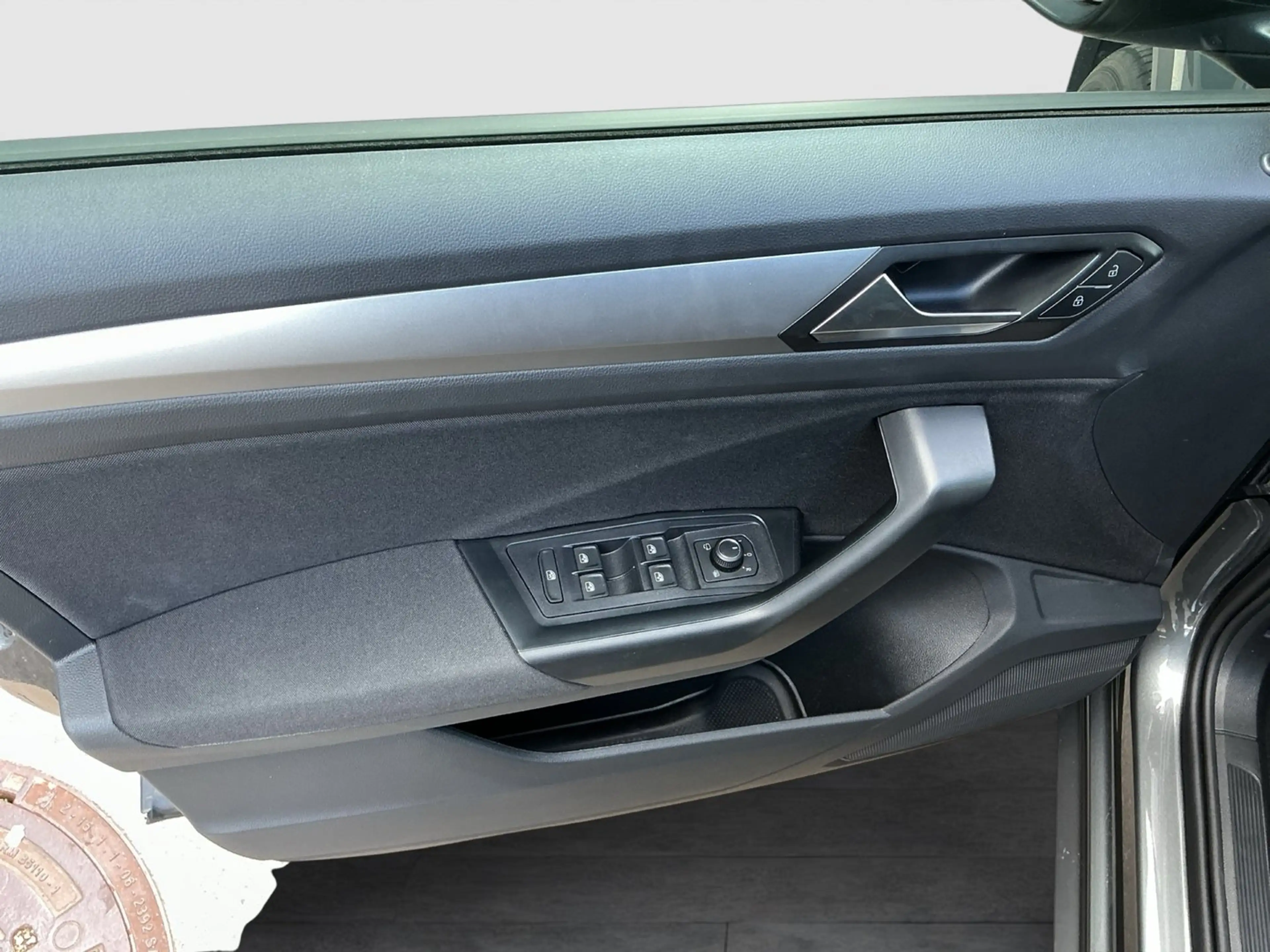 Volkswagen T-Roc Friends TDI — photo 11