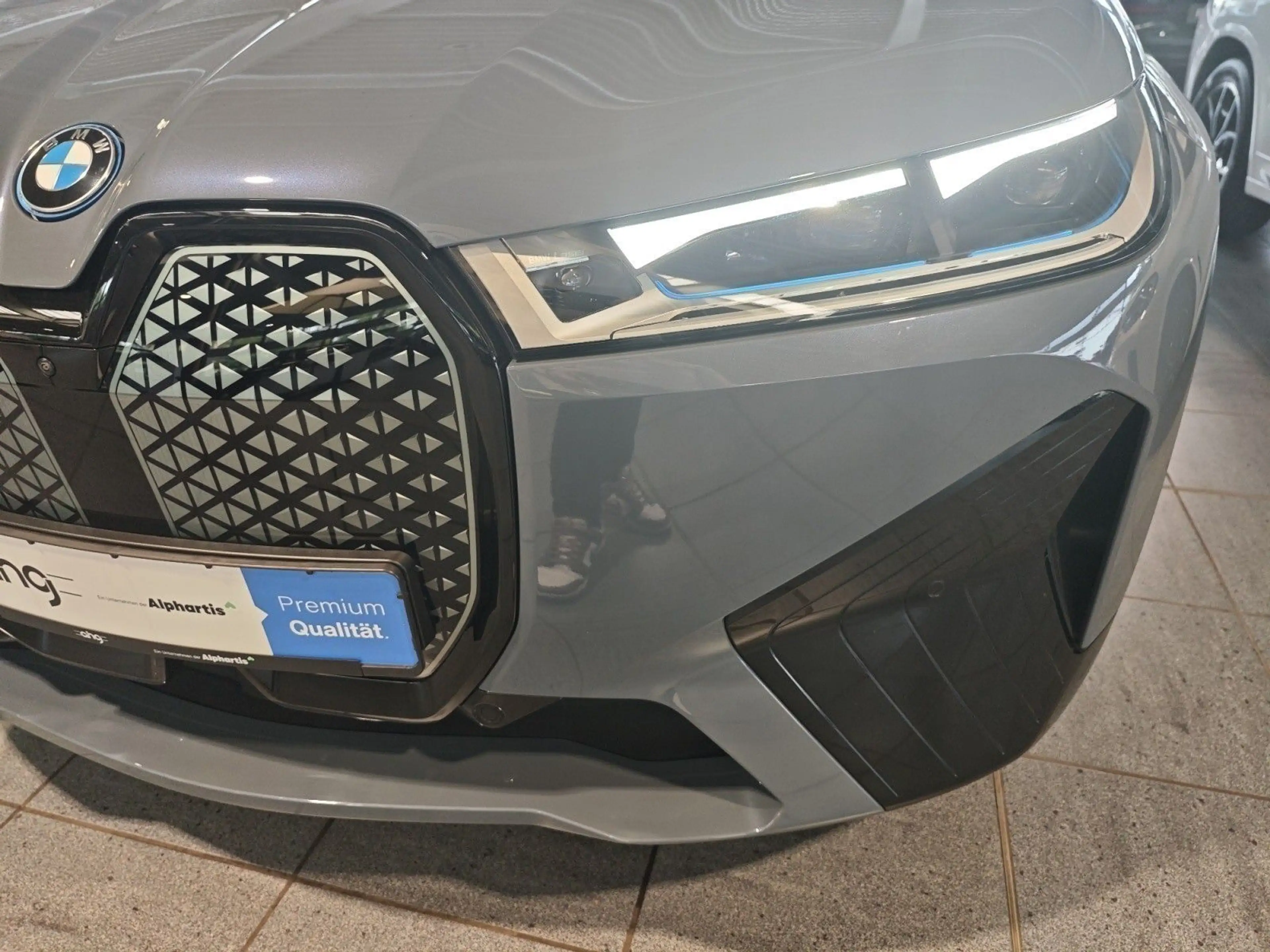 BMW iX xDrive40 SkyLounge AHK H&K — photo 12