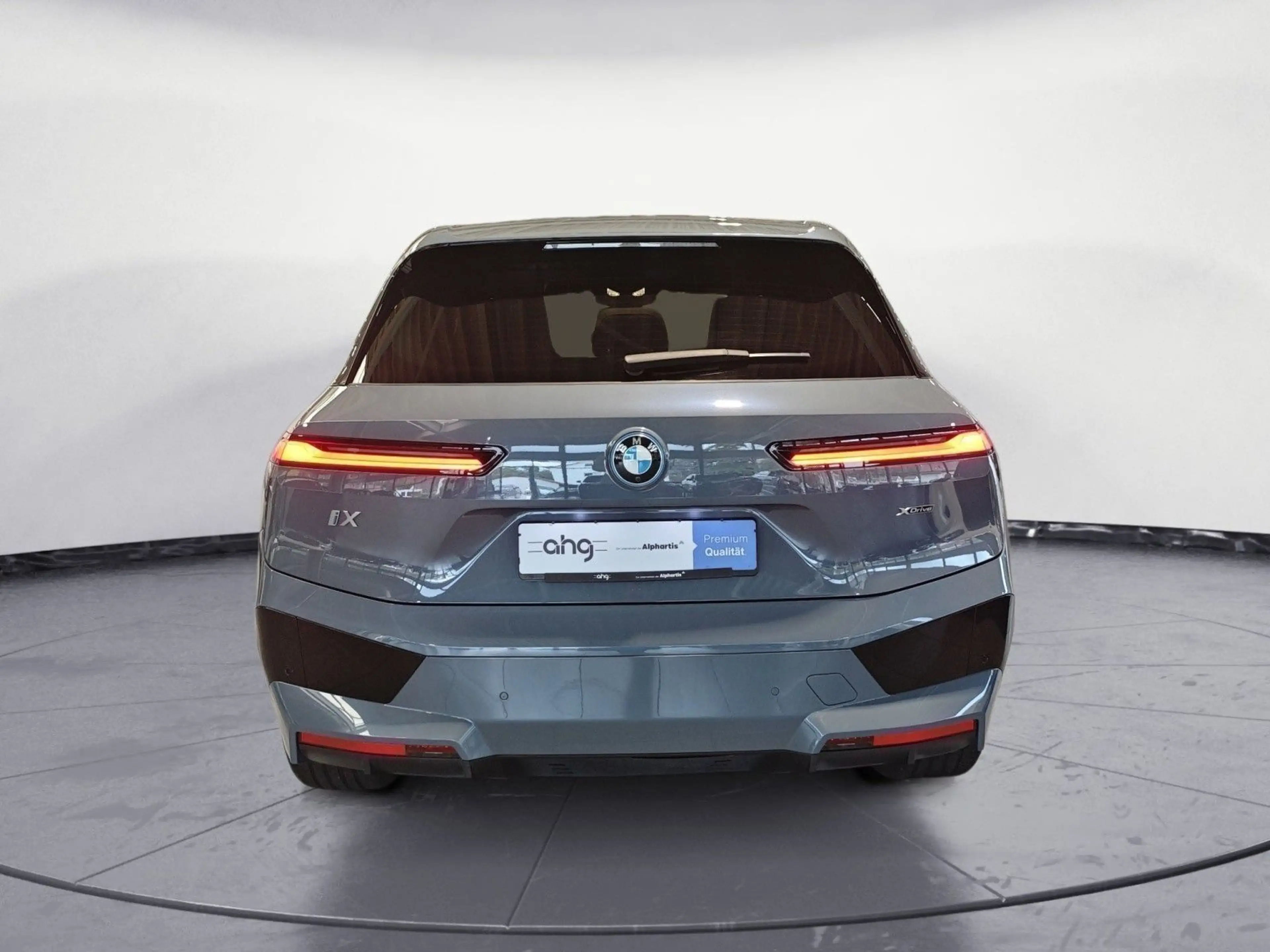 BMW iX xDrive40 SkyLounge AHK H&K — photo 7