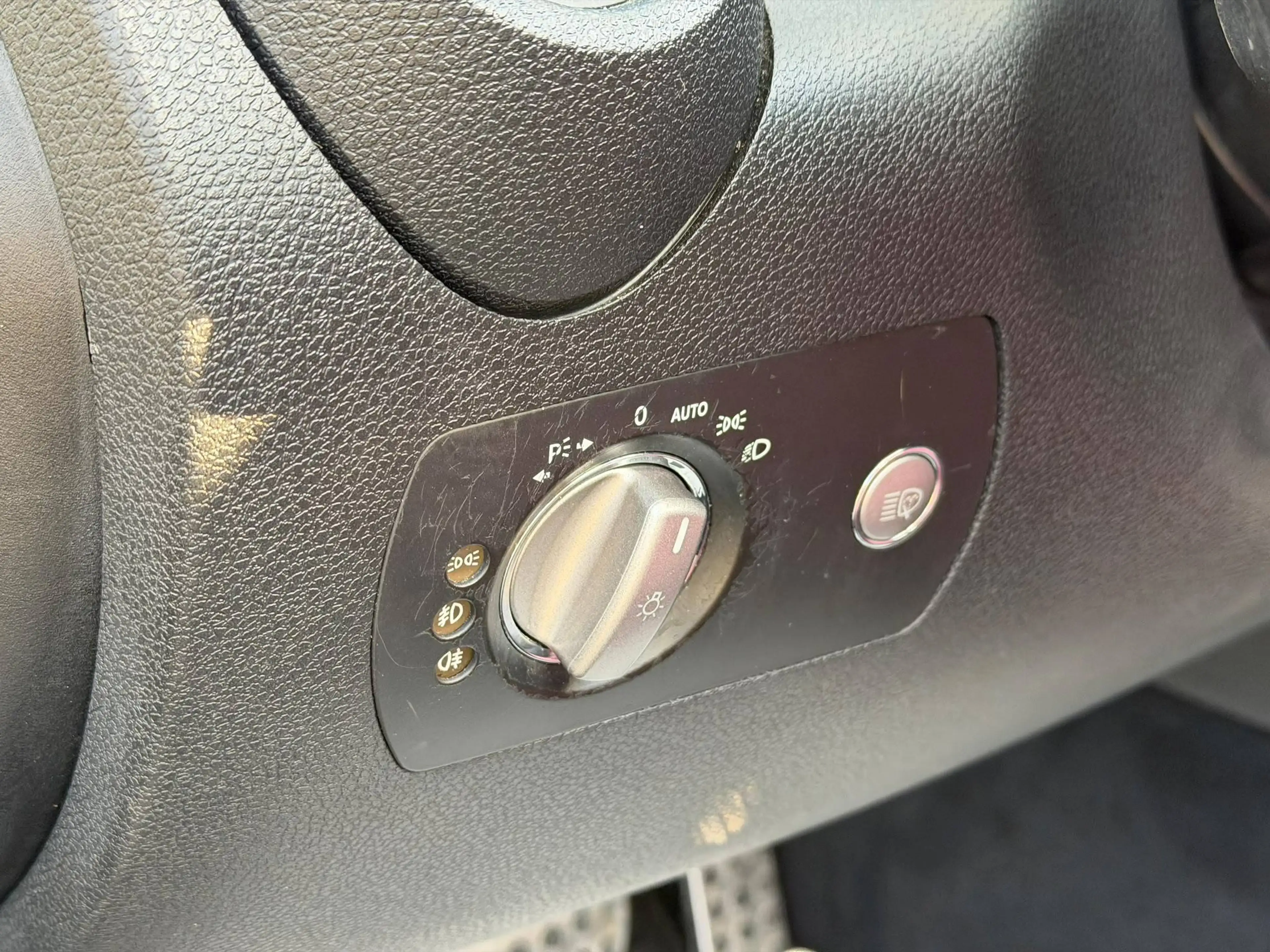 Mercedes-Benz SLK 200 — photo 12