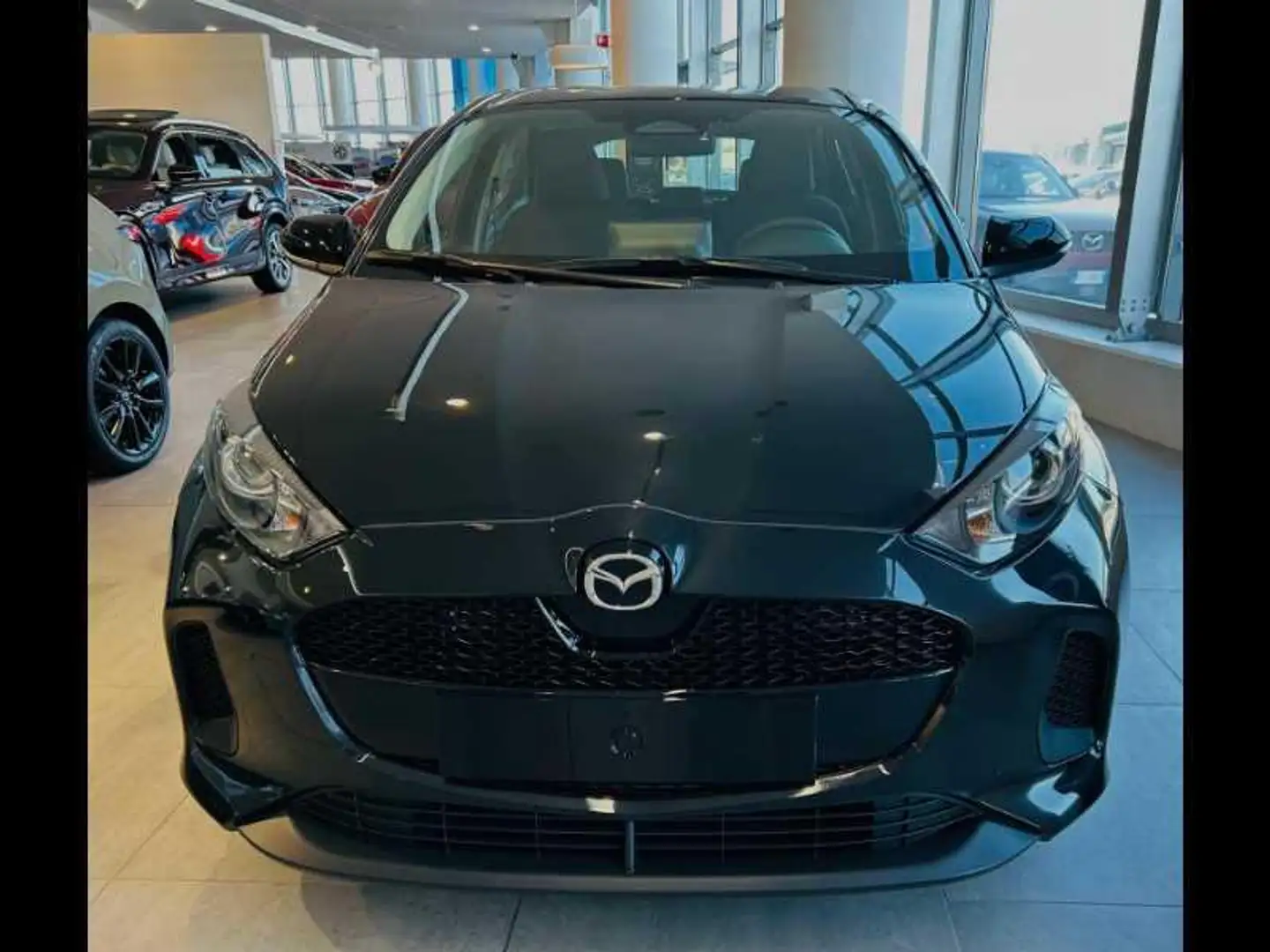 Mazda 2 1.5 vvt full hybrid electric centre line e-cvt Nero - 2