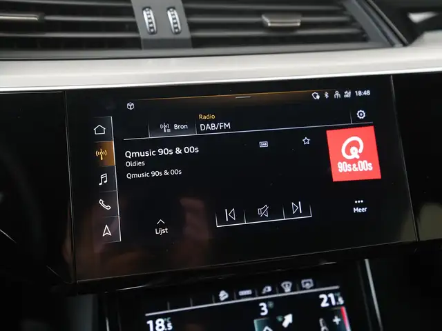 Audi E-Tron view 18