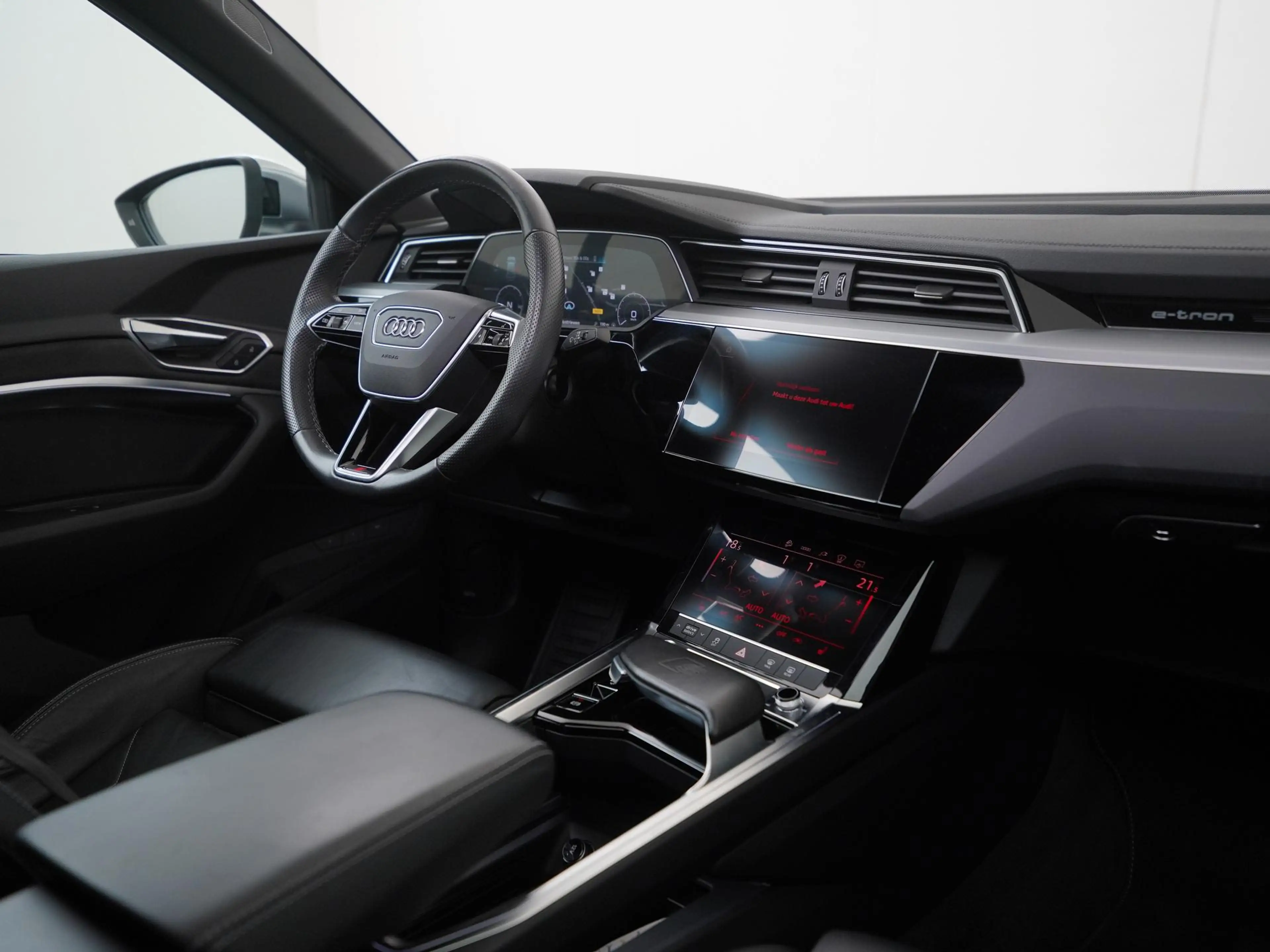 Audi e-tron Sportback S quattro 95 kWh S-Line | SOH 94% | Pano — photo 2