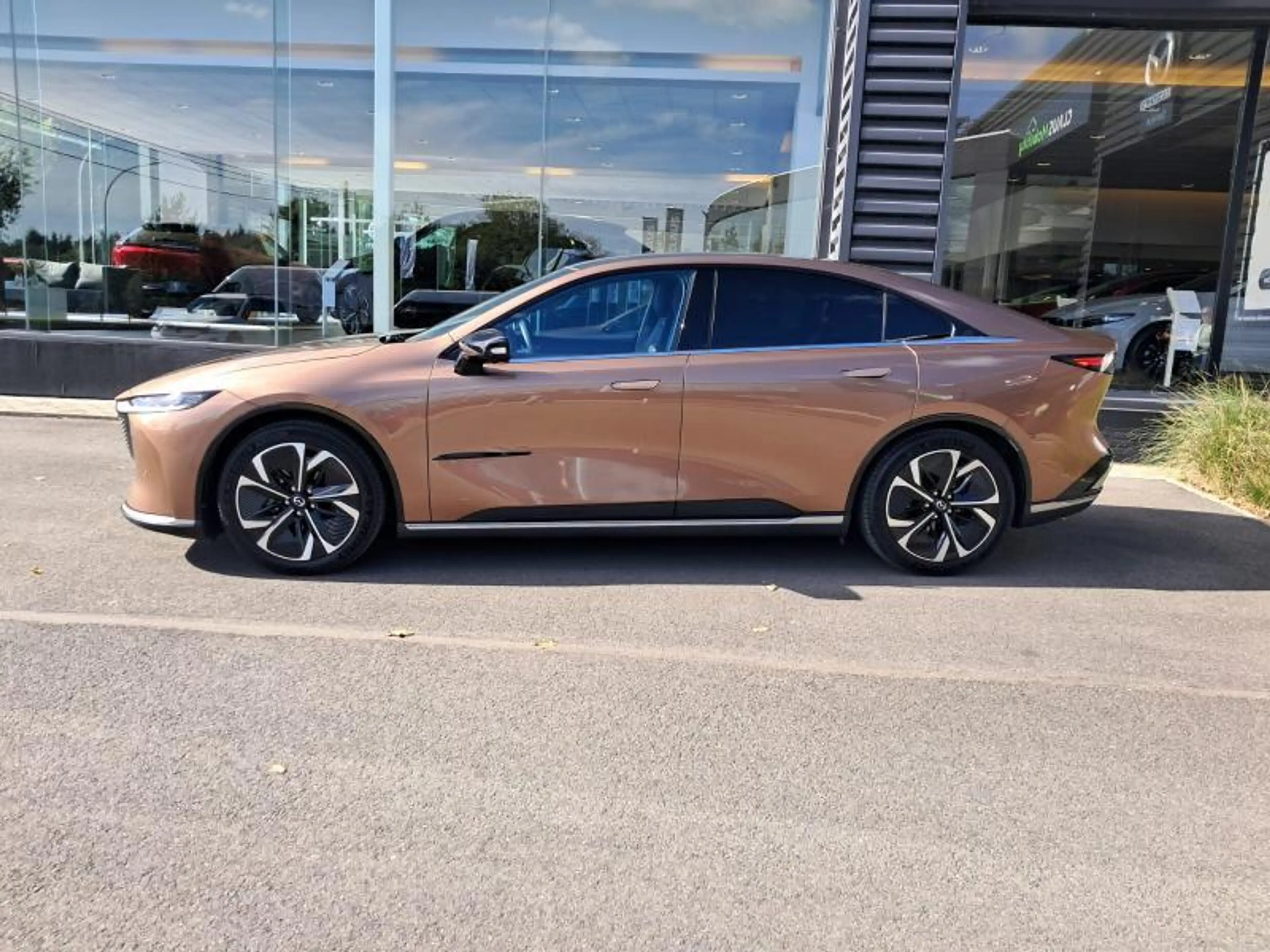 Mazda 6 e-Takumi Demo — photo 4