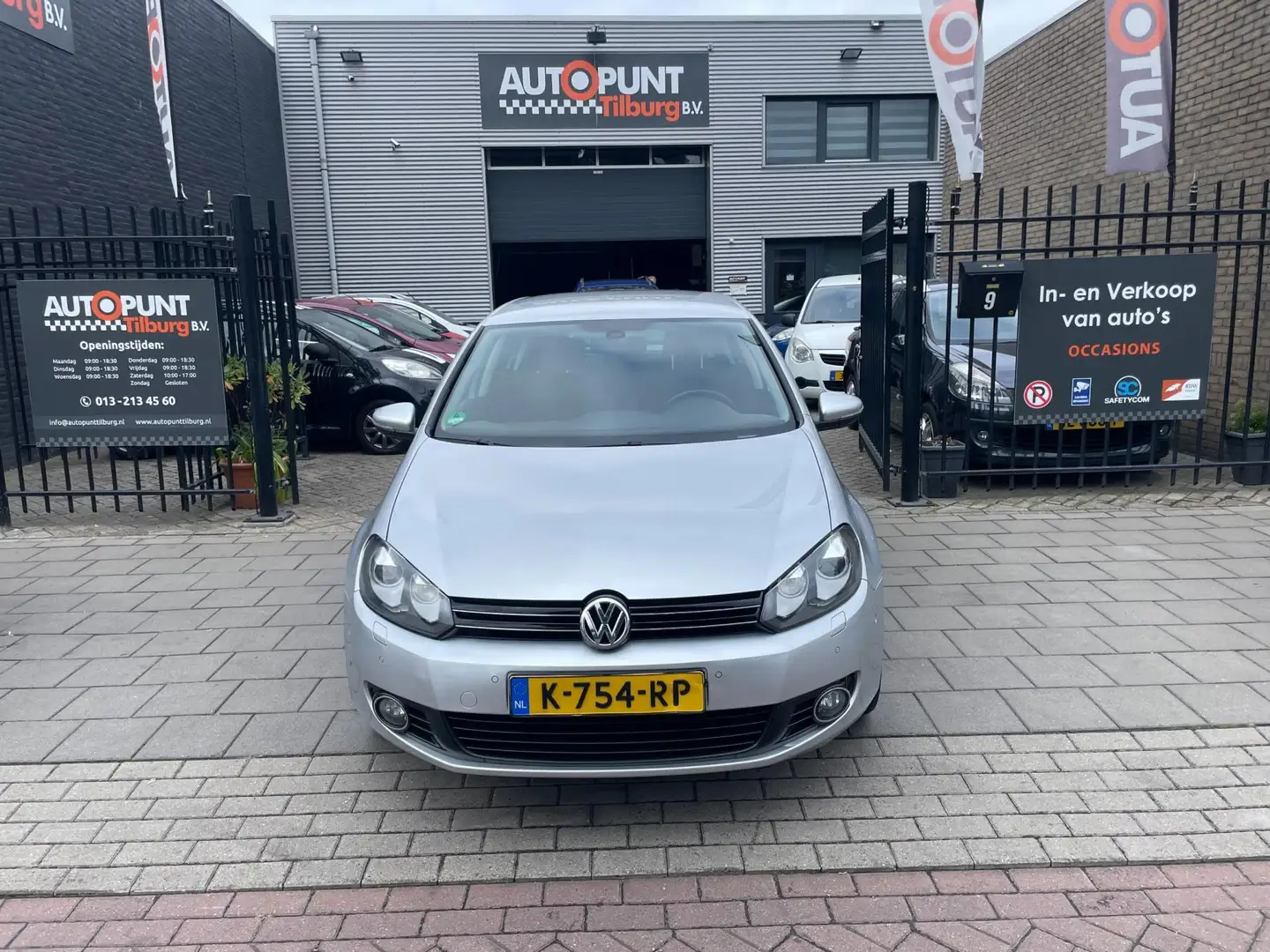 Volkswagen Golf 1.4 TSI Highline Trekhaak Airco Navi PDC NAP APK Grau - 2