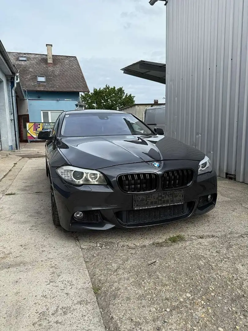 BMW 528 i Österreich-Paket Aut. Grau - 2