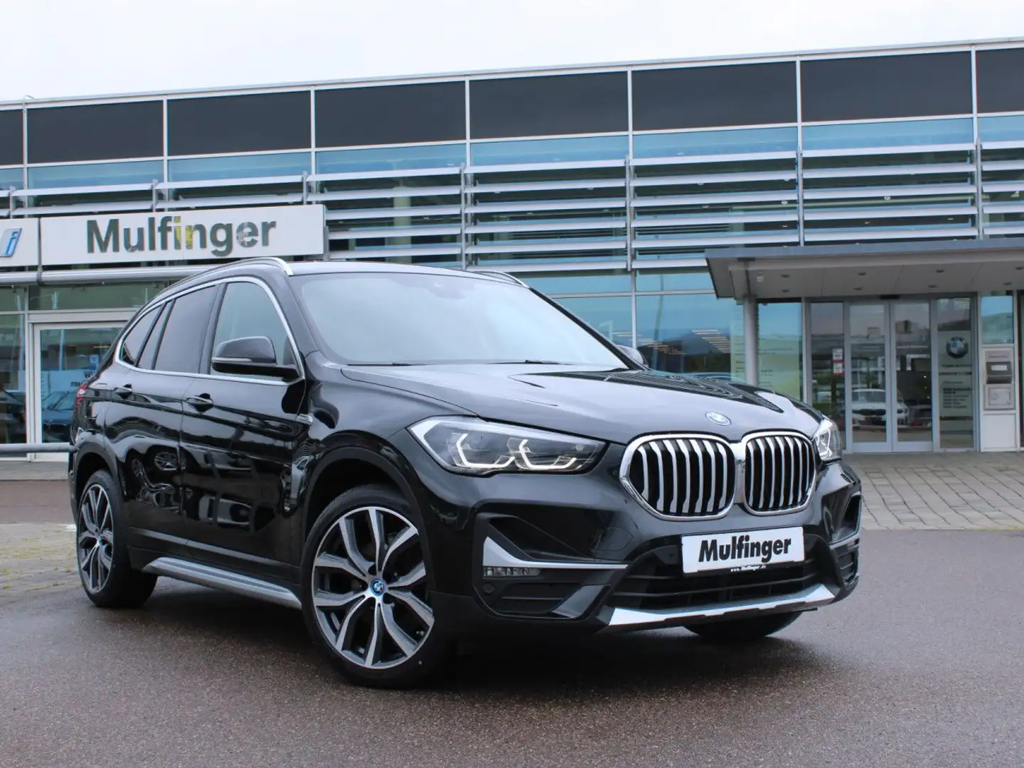 BMW X1 x25e HUD Kamera Lenkradh.DAB Sitzh.18Z. Navi Schwarz - 2