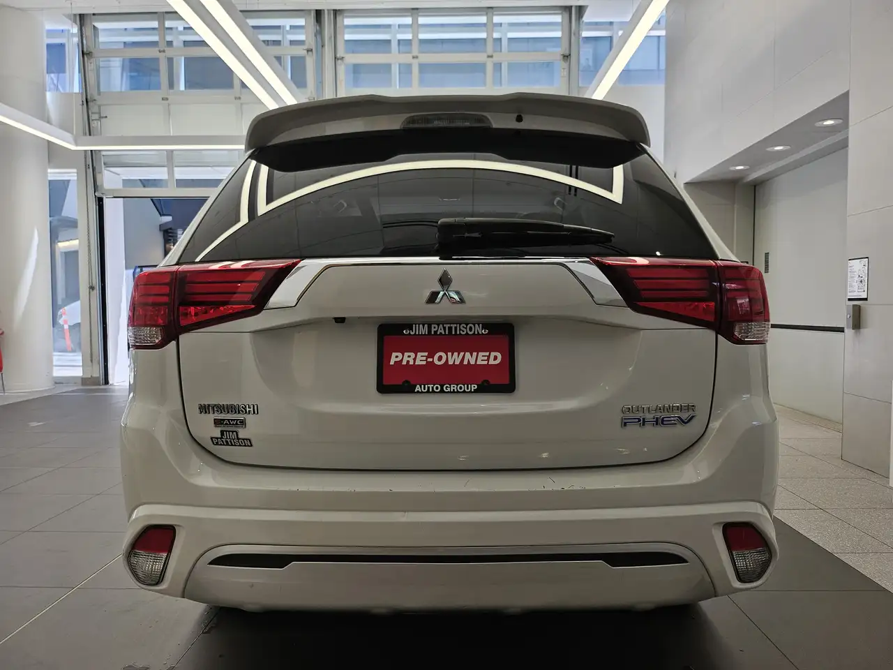 Mitsubishi Outlander снимка Mitsubishi Outlander