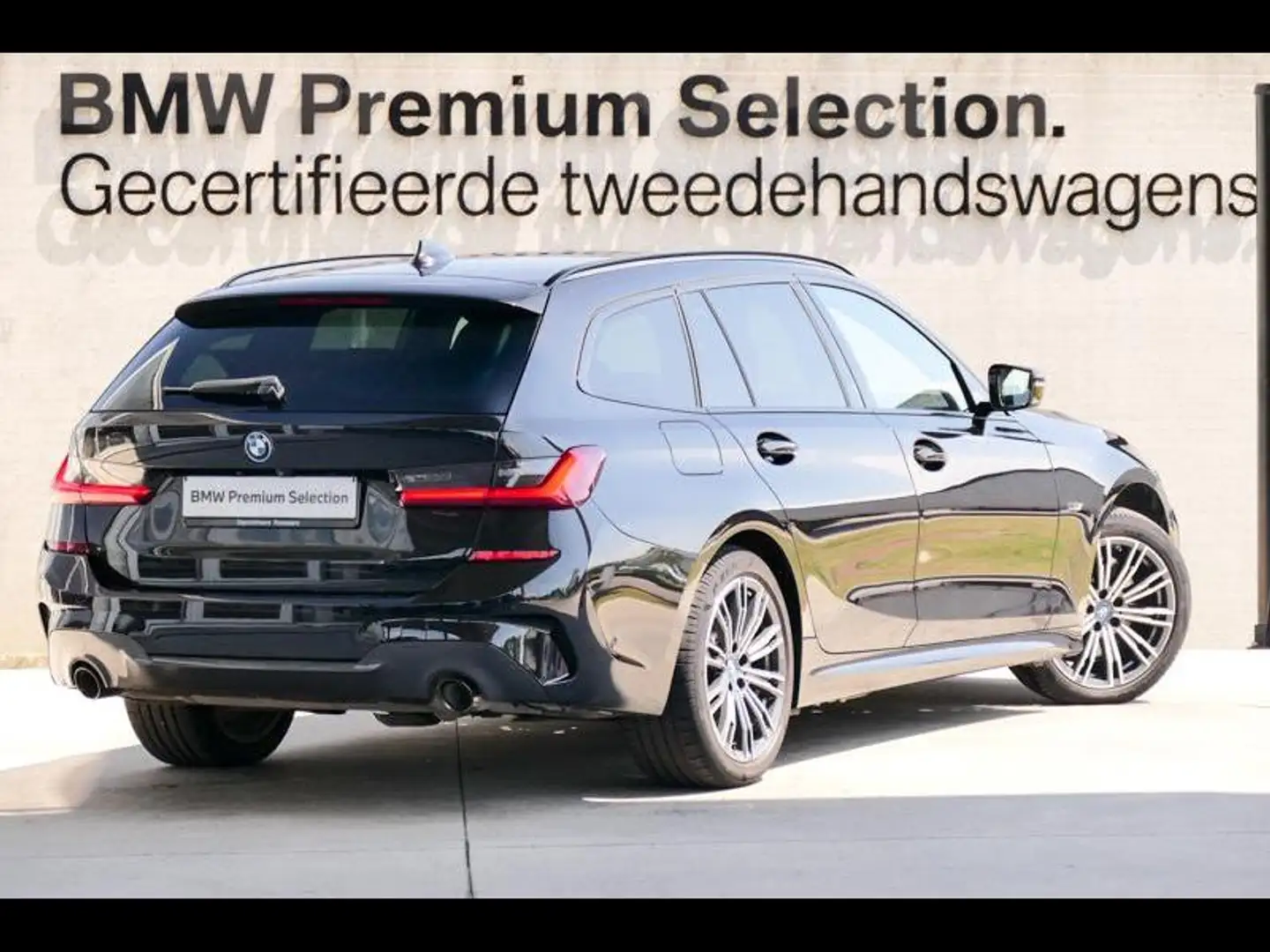 BMW 330 330e Touring M Sport | PANO | Noir - 2