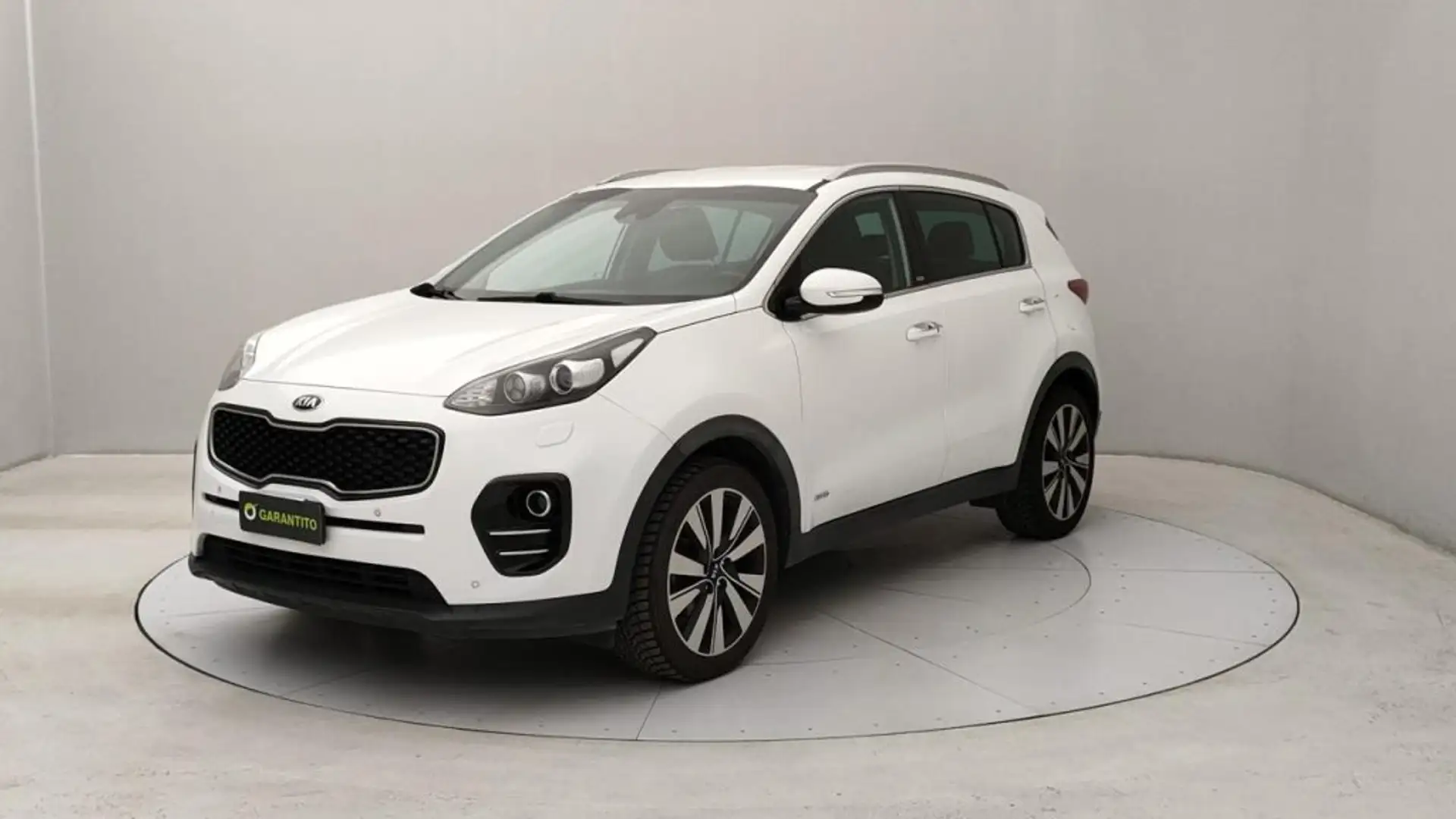 Kia Sportage 2.0 crdi Rebel awd 136cv Bianco - 1