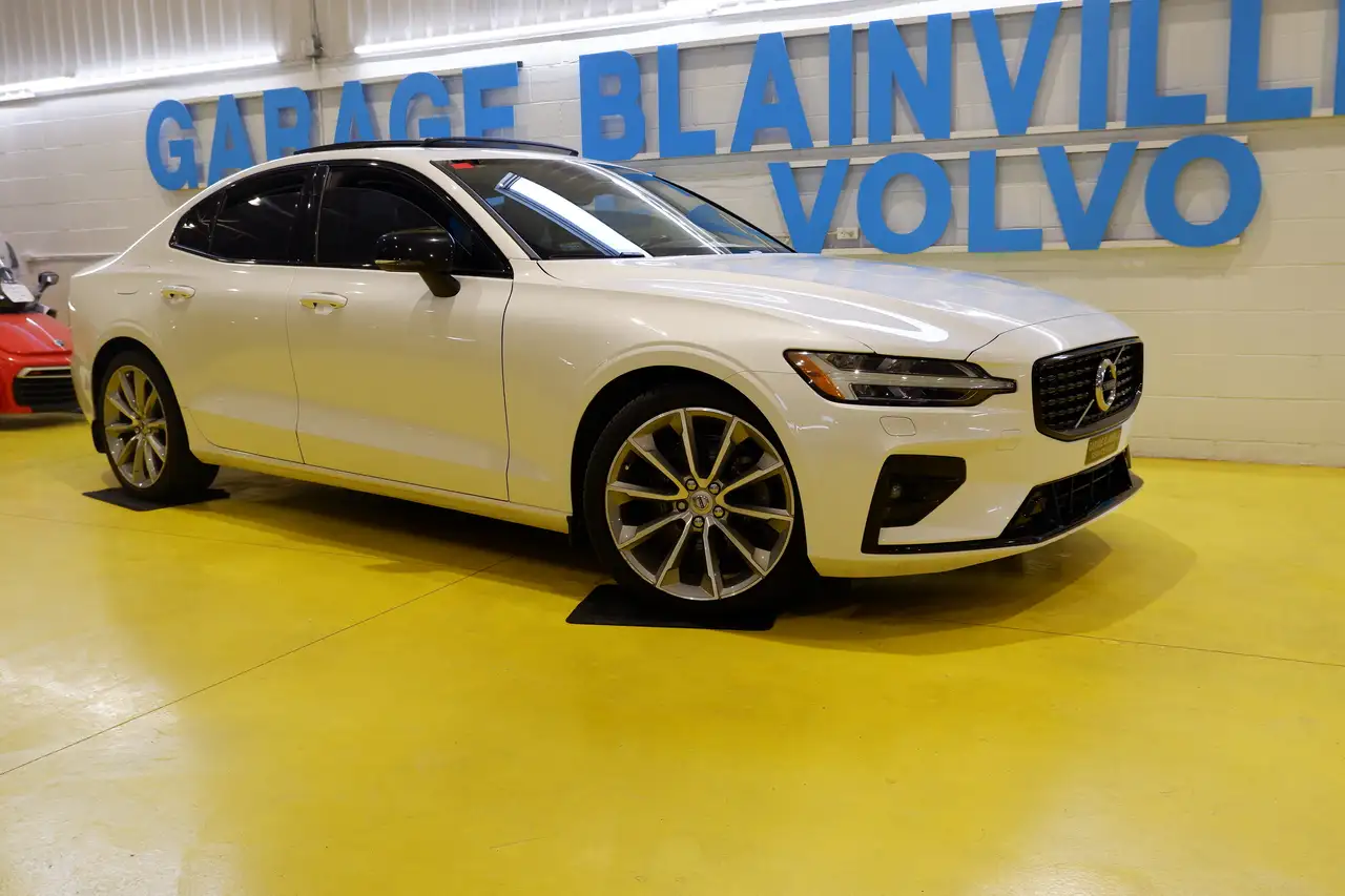 Volvo S60 снимка Volvo S60