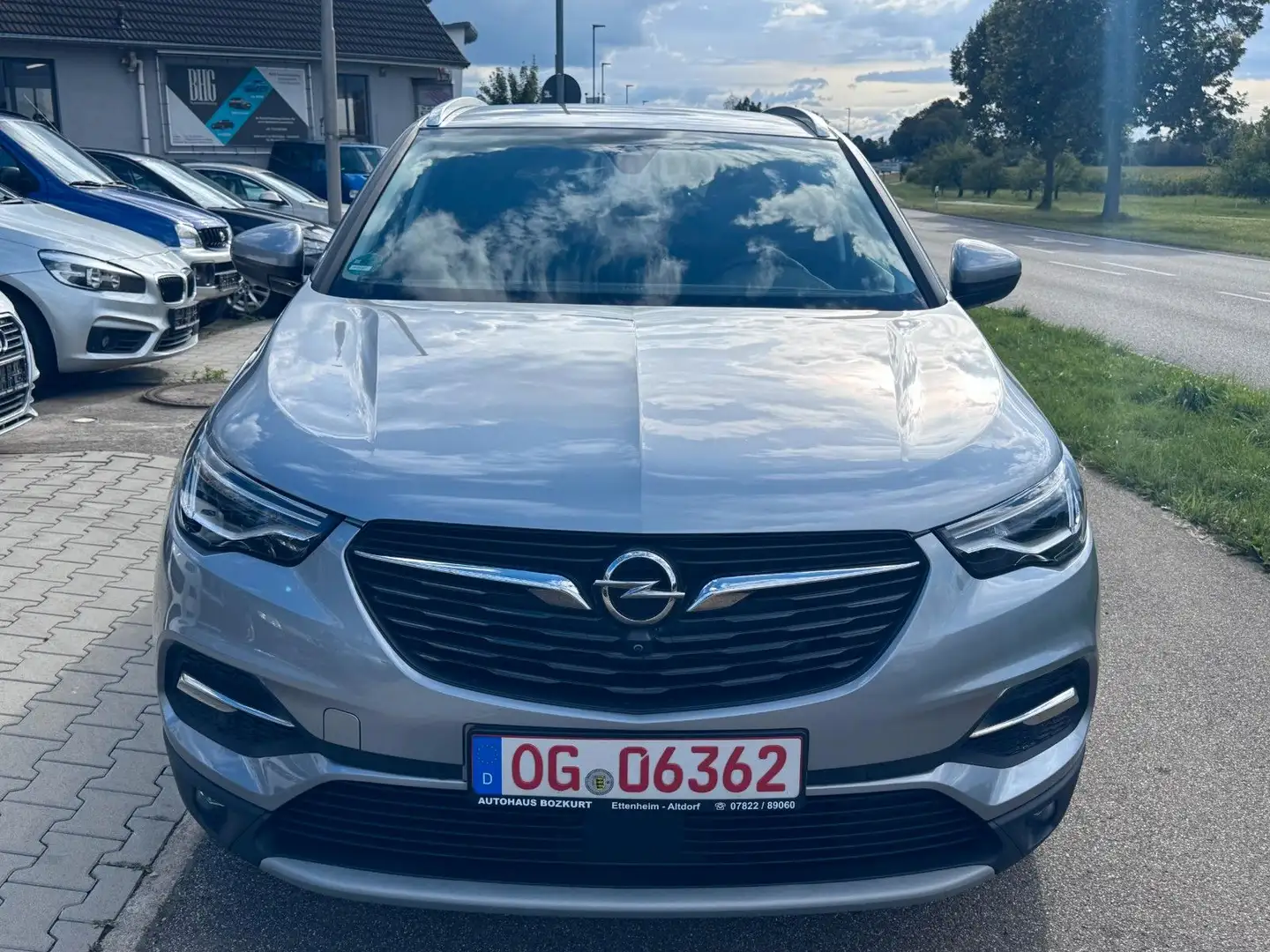 Opel Grandland X Grau - 2