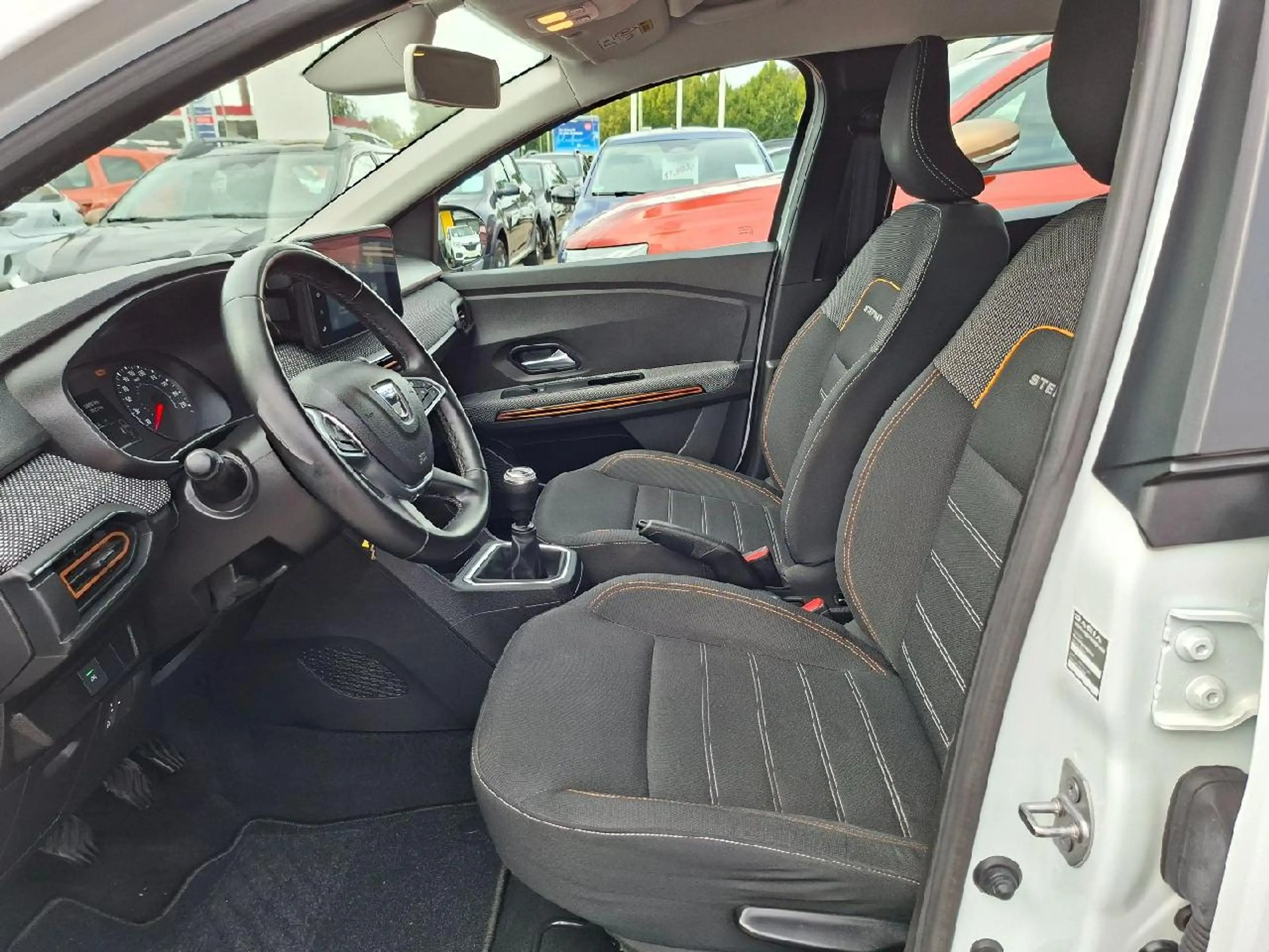 Dacia Sandero Stepway Comfort*1.Hd*AppleCar*DAB*LED*Navi*Klima — photo 8