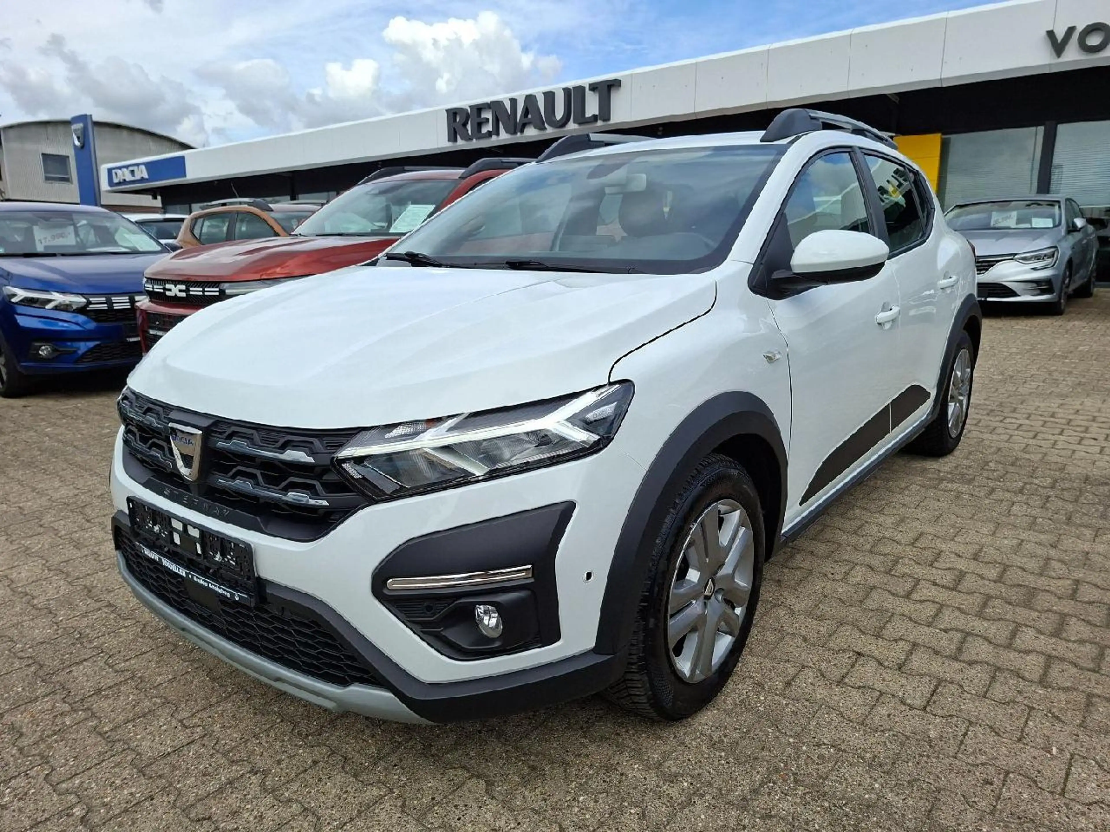Dacia Sandero Stepway Comfort*1.Hd*AppleCar*DAB*LED*Navi*Klima
