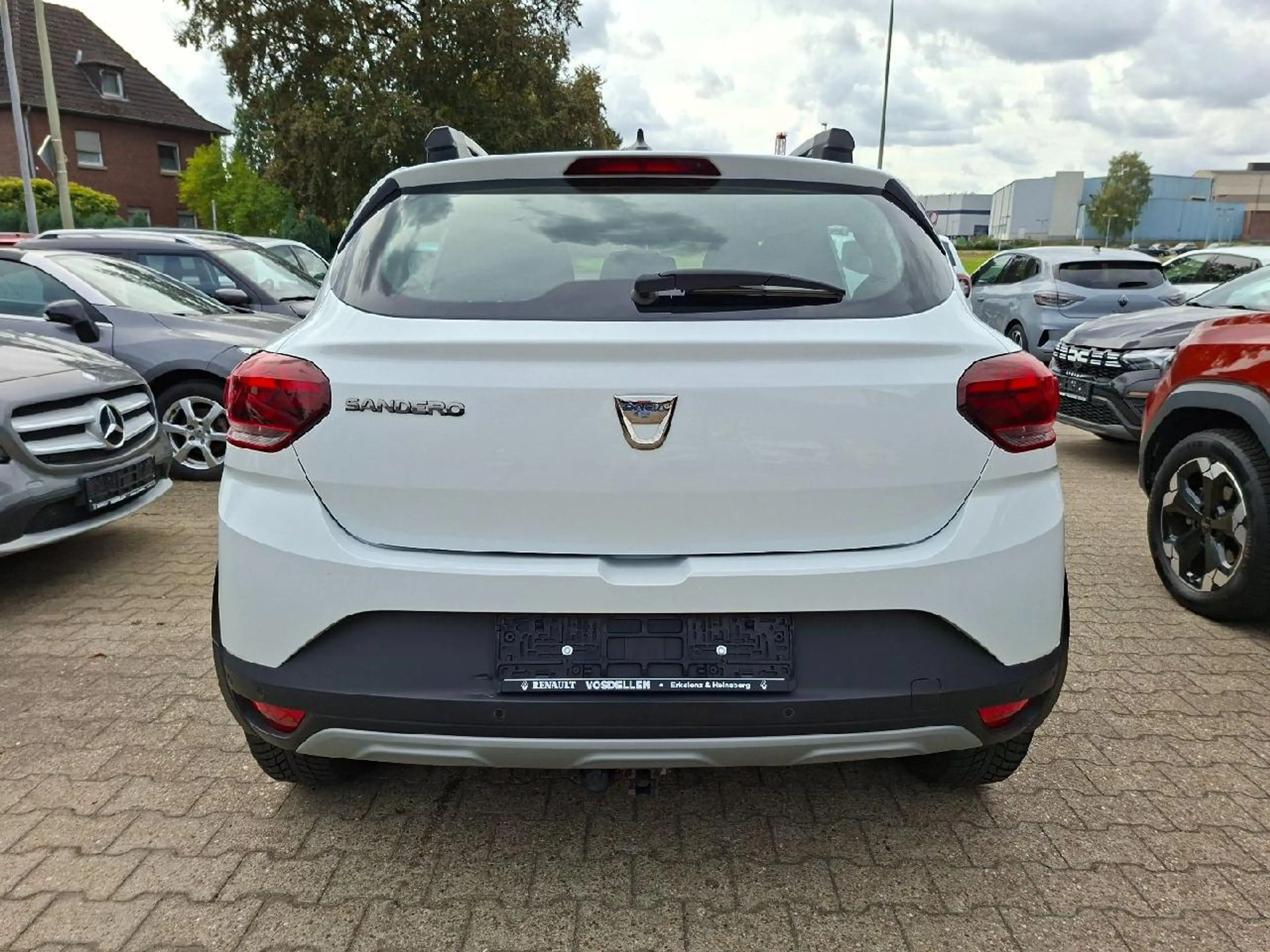 Dacia Sandero Stepway Comfort*1.Hd*AppleCar*DAB*LED*Navi*Klima — photo 6