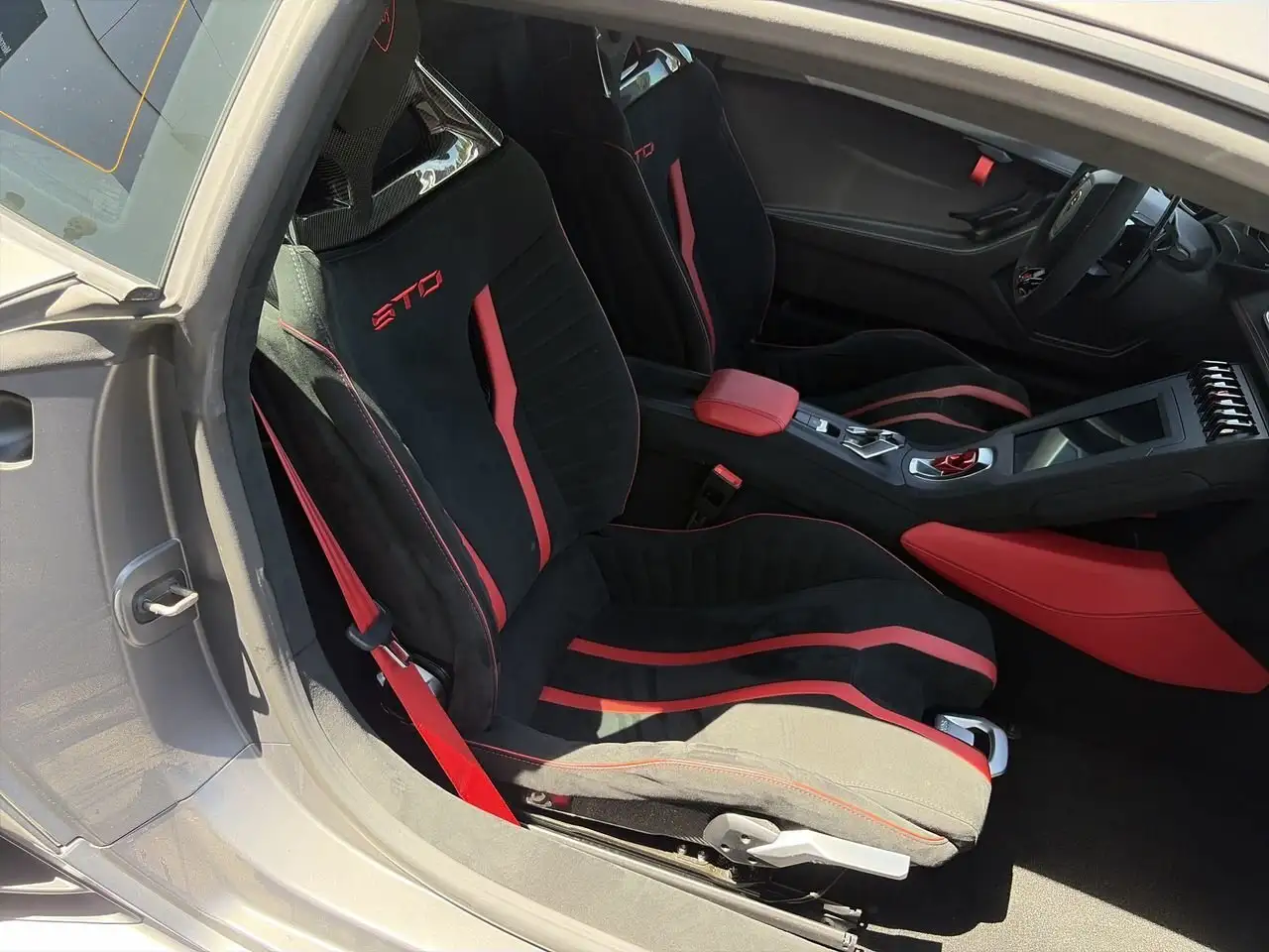 Lamborghini Huracán photo Lamborghini Huracán