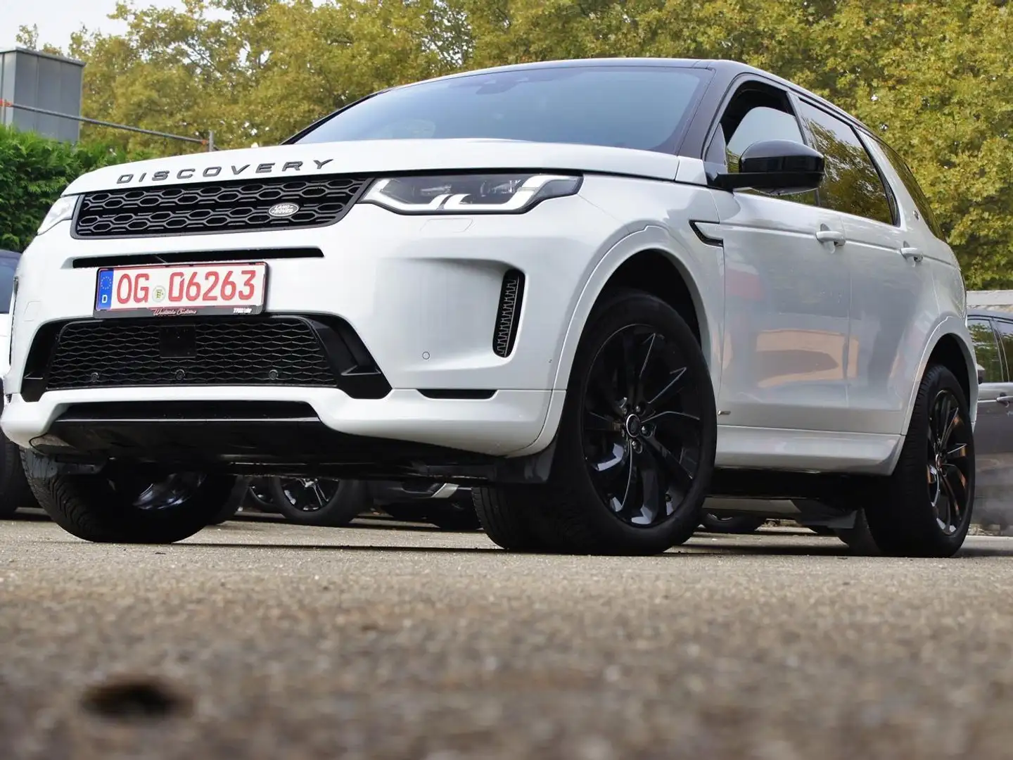 Land Rover Discovery Sport Discovery Sport D180 R-Dynamic HSE Weiß - 1