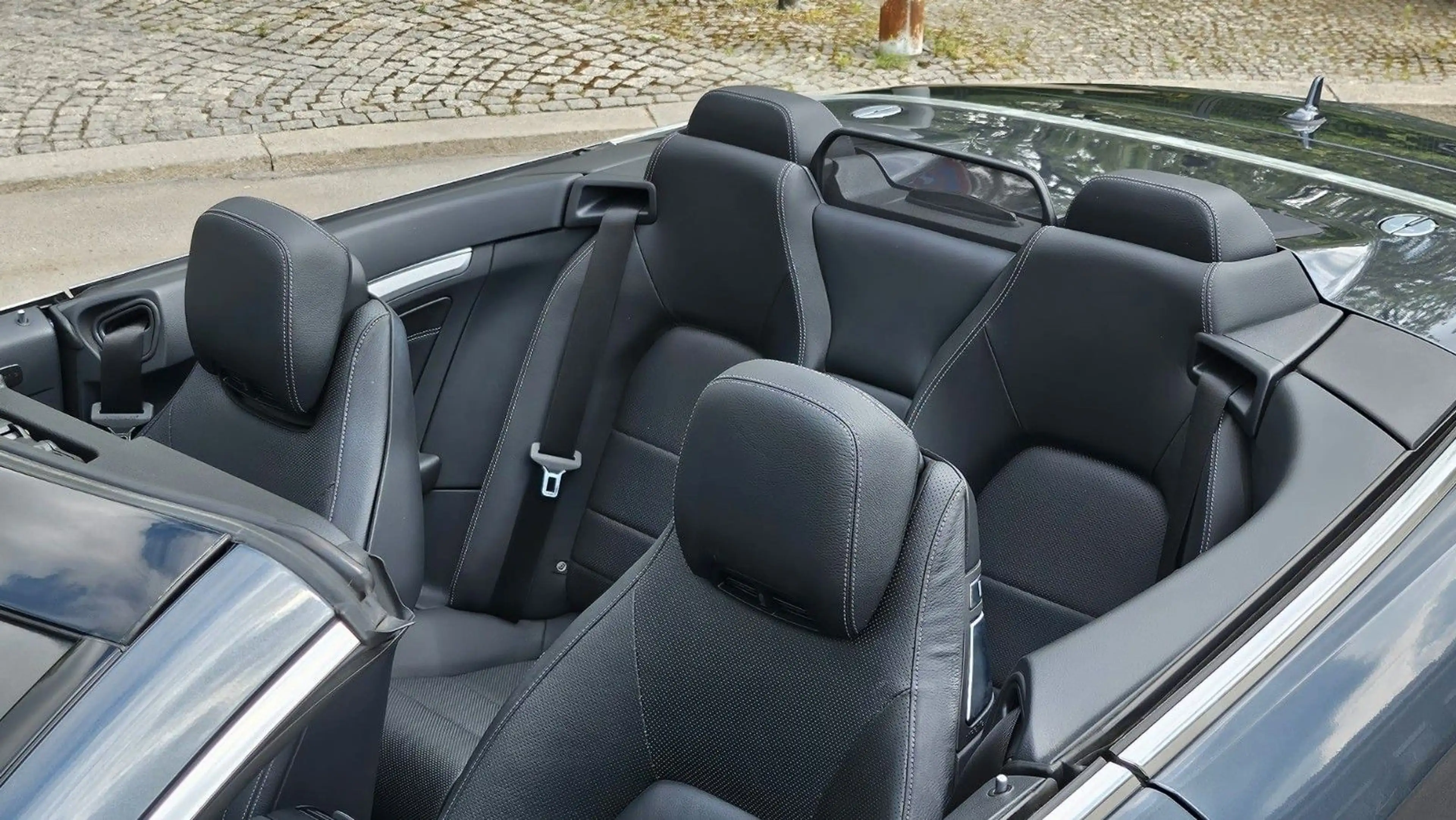 Mercedes-Benz E 250 Cabrio MB Scheckh. Airscarf Leder LED Auto — photo 13