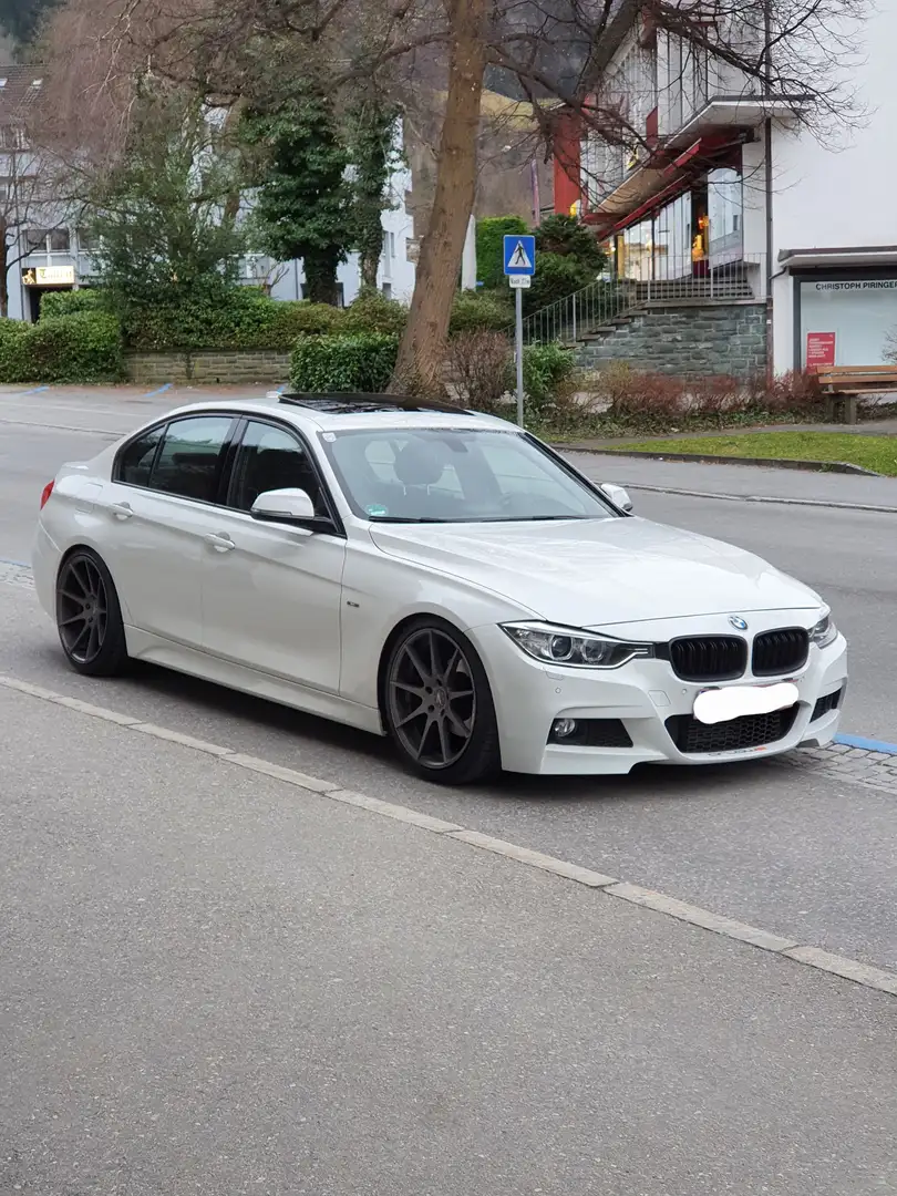 BMW 318 318d - 1