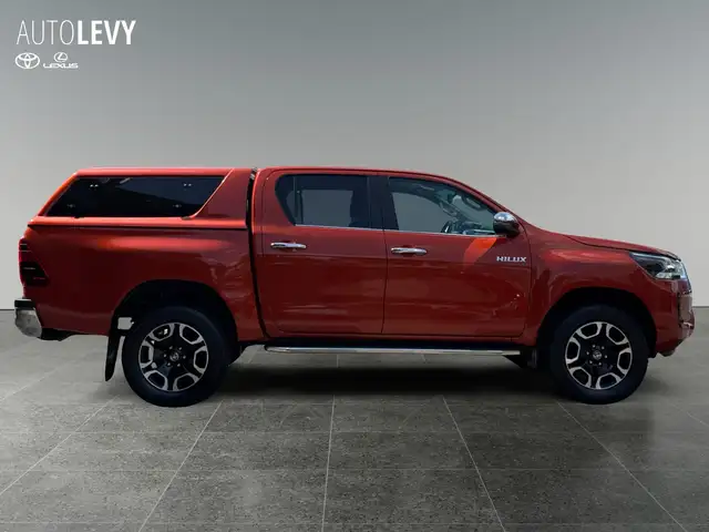 Toyota Hilux view 7