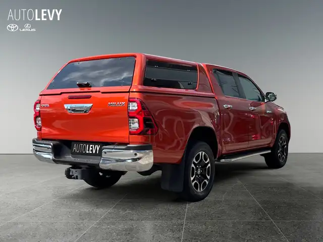 Toyota Hilux view 6