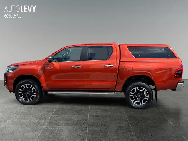 Toyota Hilux view 3