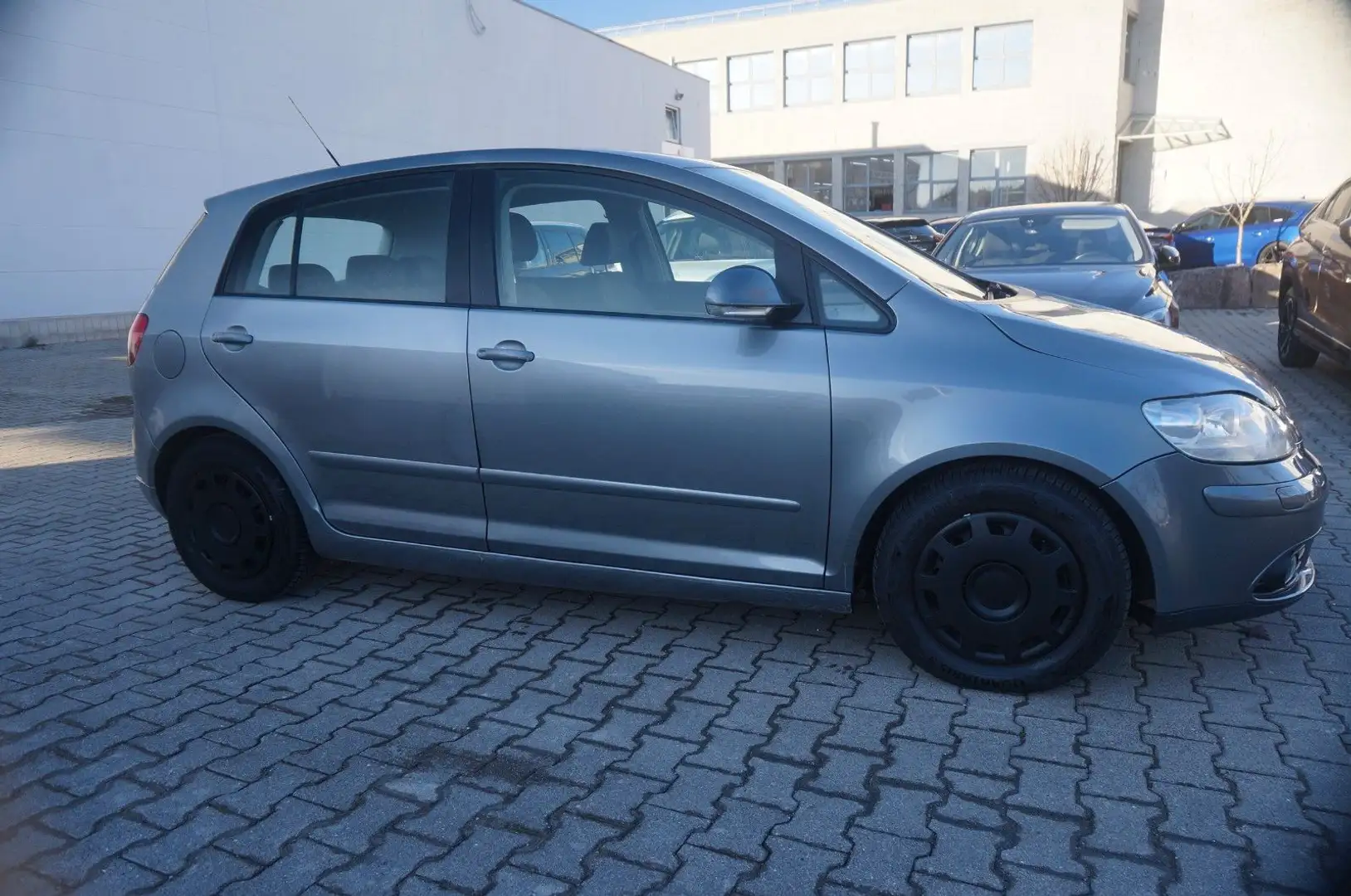 Volkswagen Golf Plus V Tour*AC*SHZG*PDC*TEMP*XENON*TÜV-2026 Grau - 2