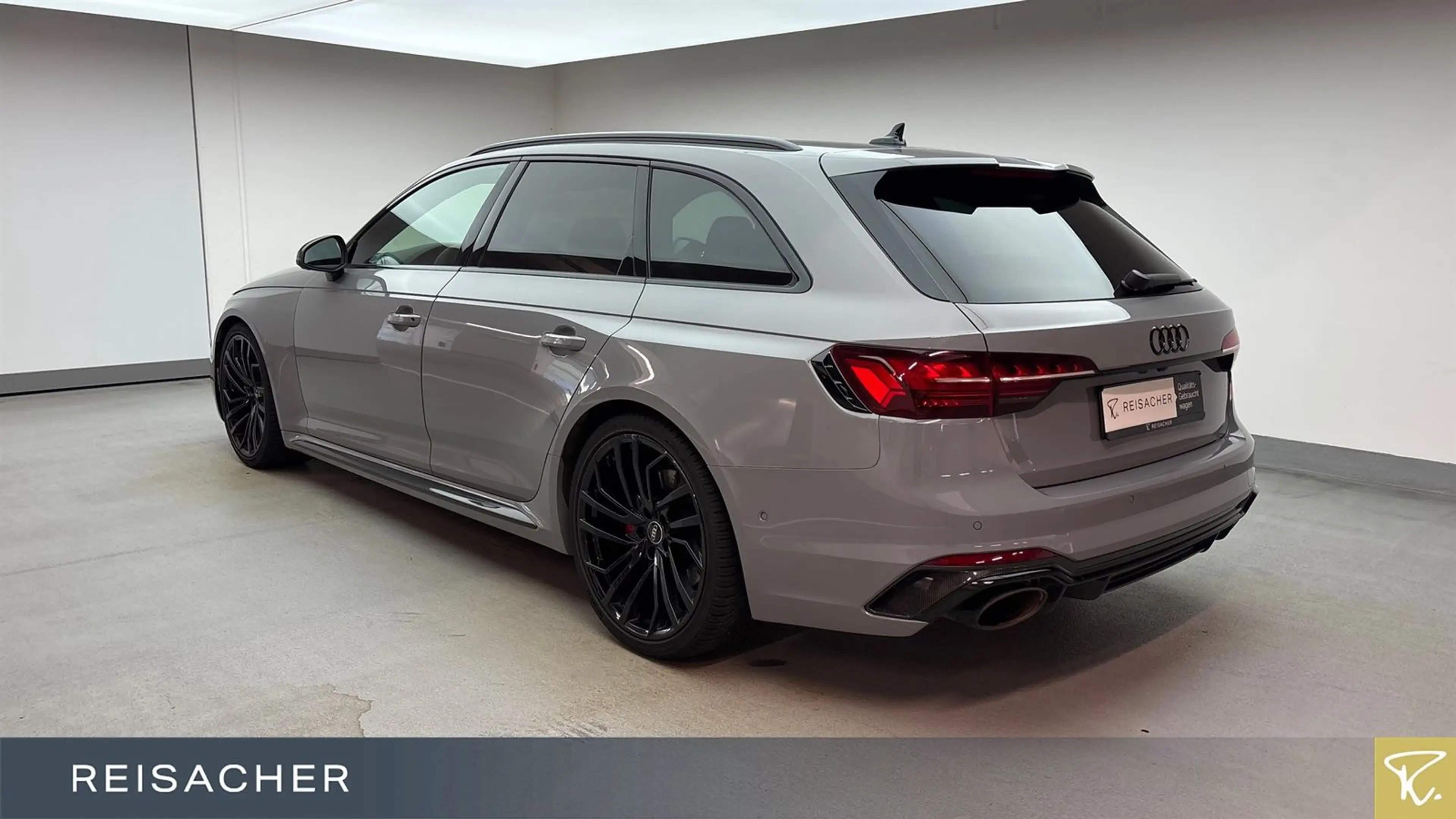Audi RS4 Avant quattro tiptronic Navi,LED,AHK — photo 2